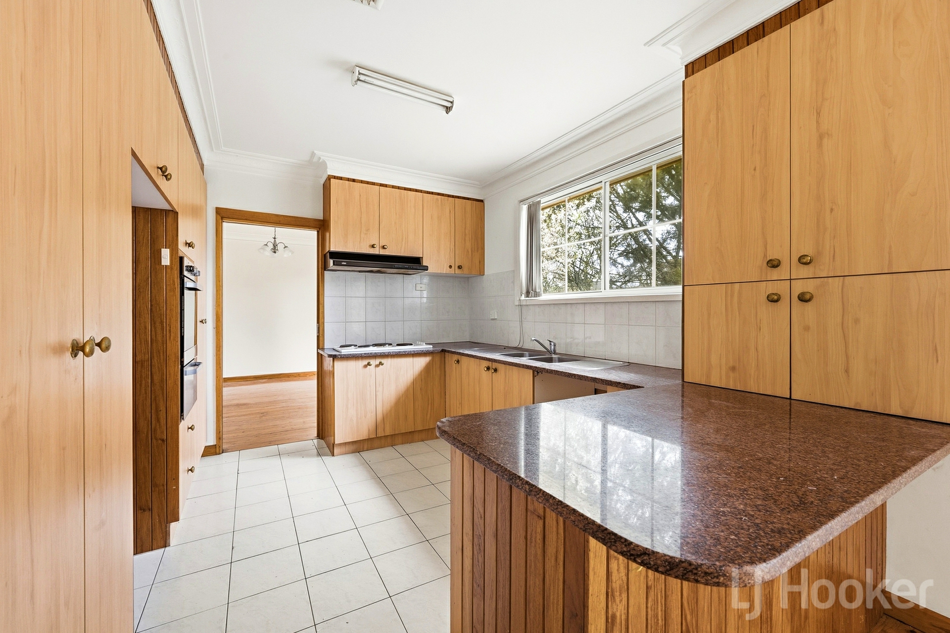12 Russell Place — photo 10 of 26
