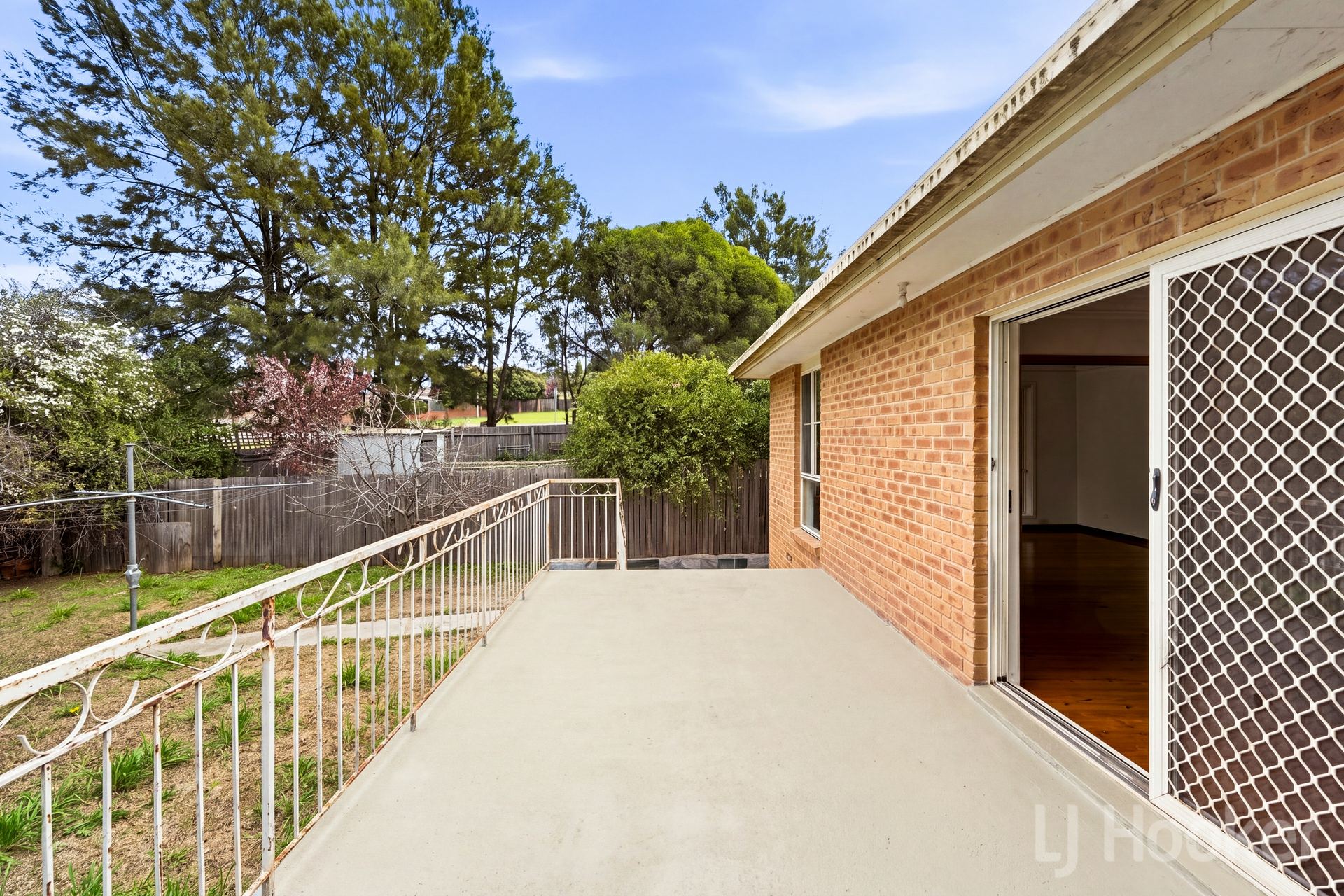 12 Russell Place — photo 22 of 26