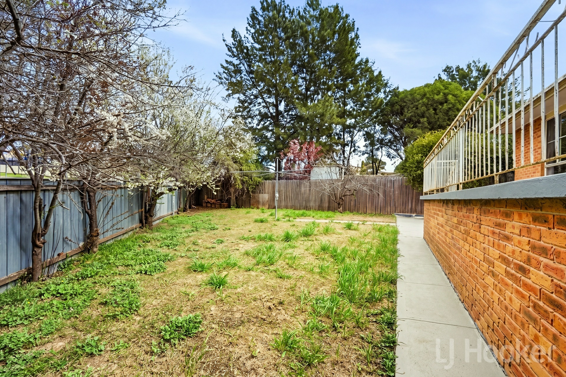 12 Russell Place — photo 24 of 26