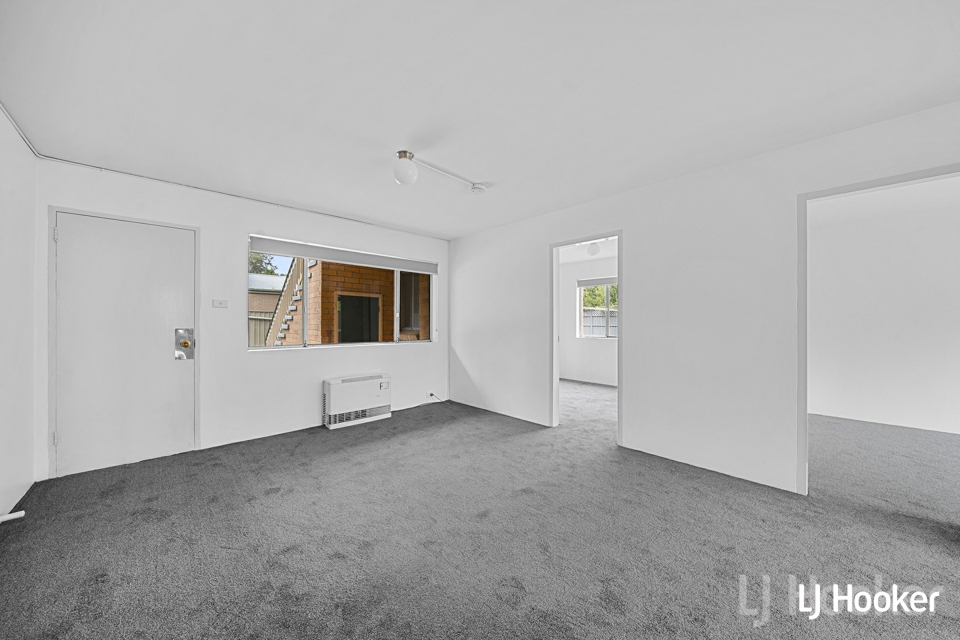 6/3 Carinya Street — photo 3 of 9