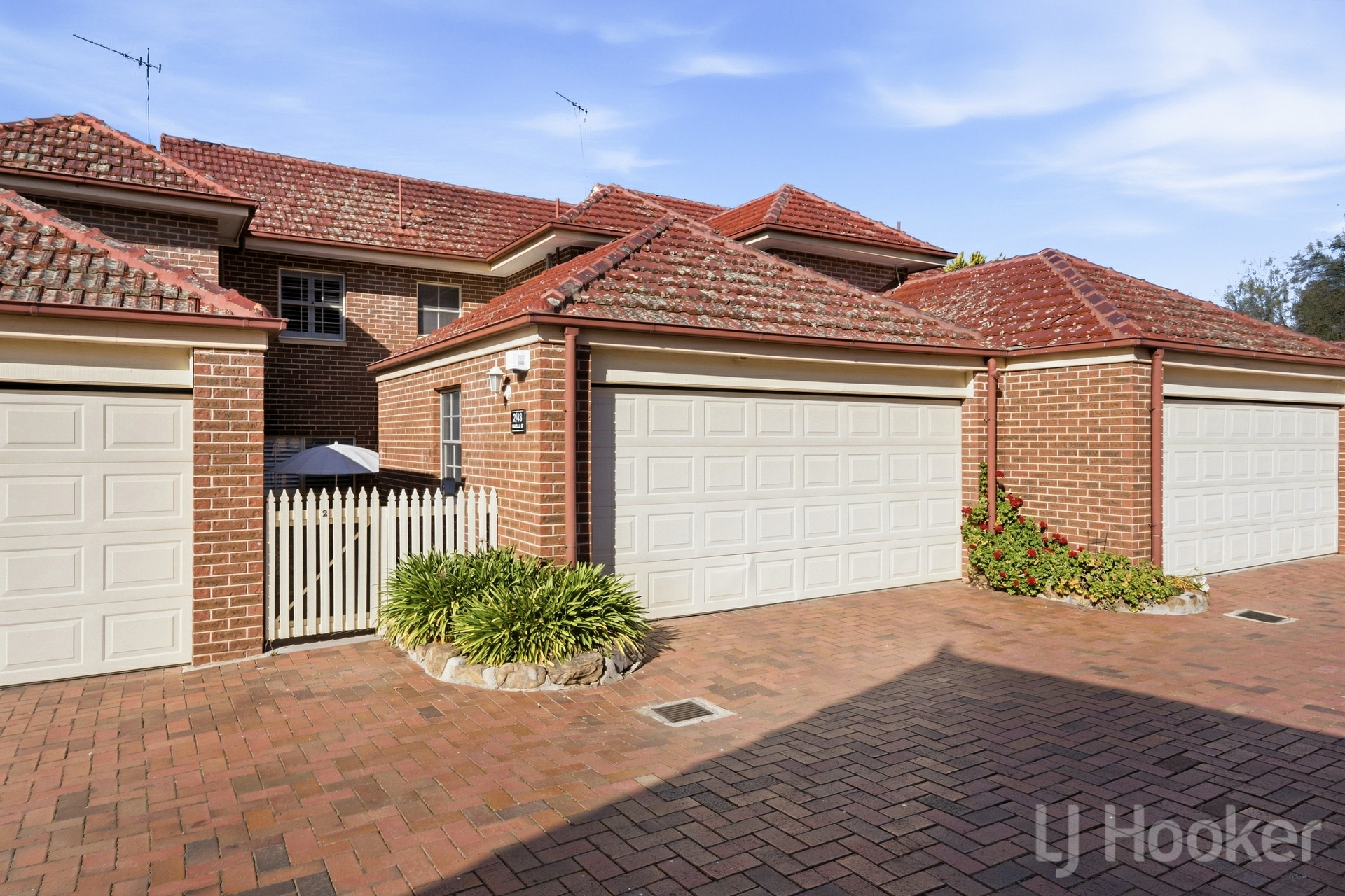 2/43 Isabella Street — photo from LJ Hooker Queanbeyan | Jerrabomberra | Googong