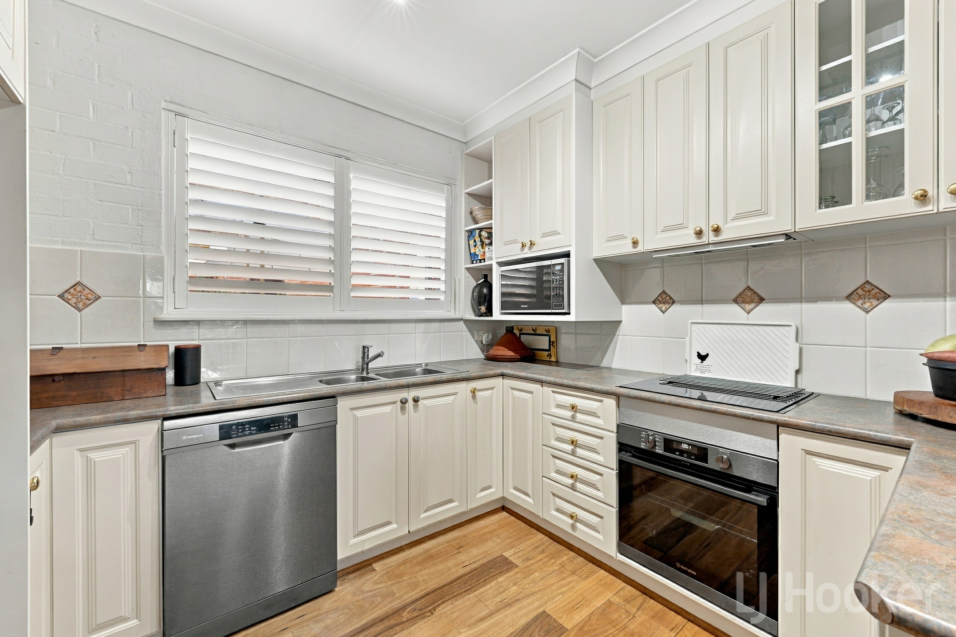 2/43 Isabella Street — photo 7 of 18
