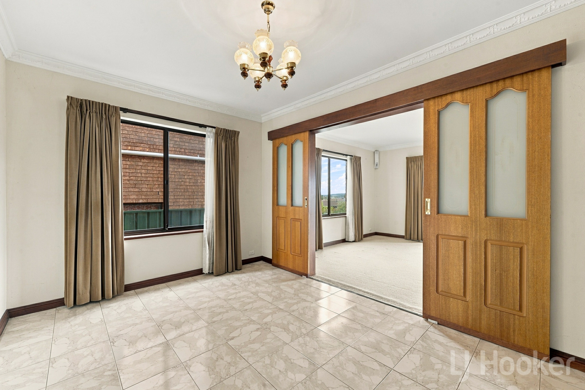 40 Sassafras Crescent — photo 5 of 20