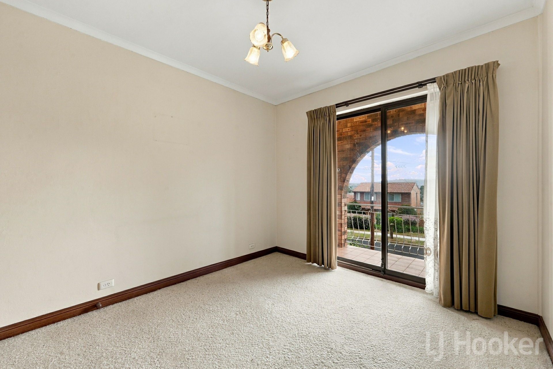 40 Sassafras Crescent — photo 13 of 20