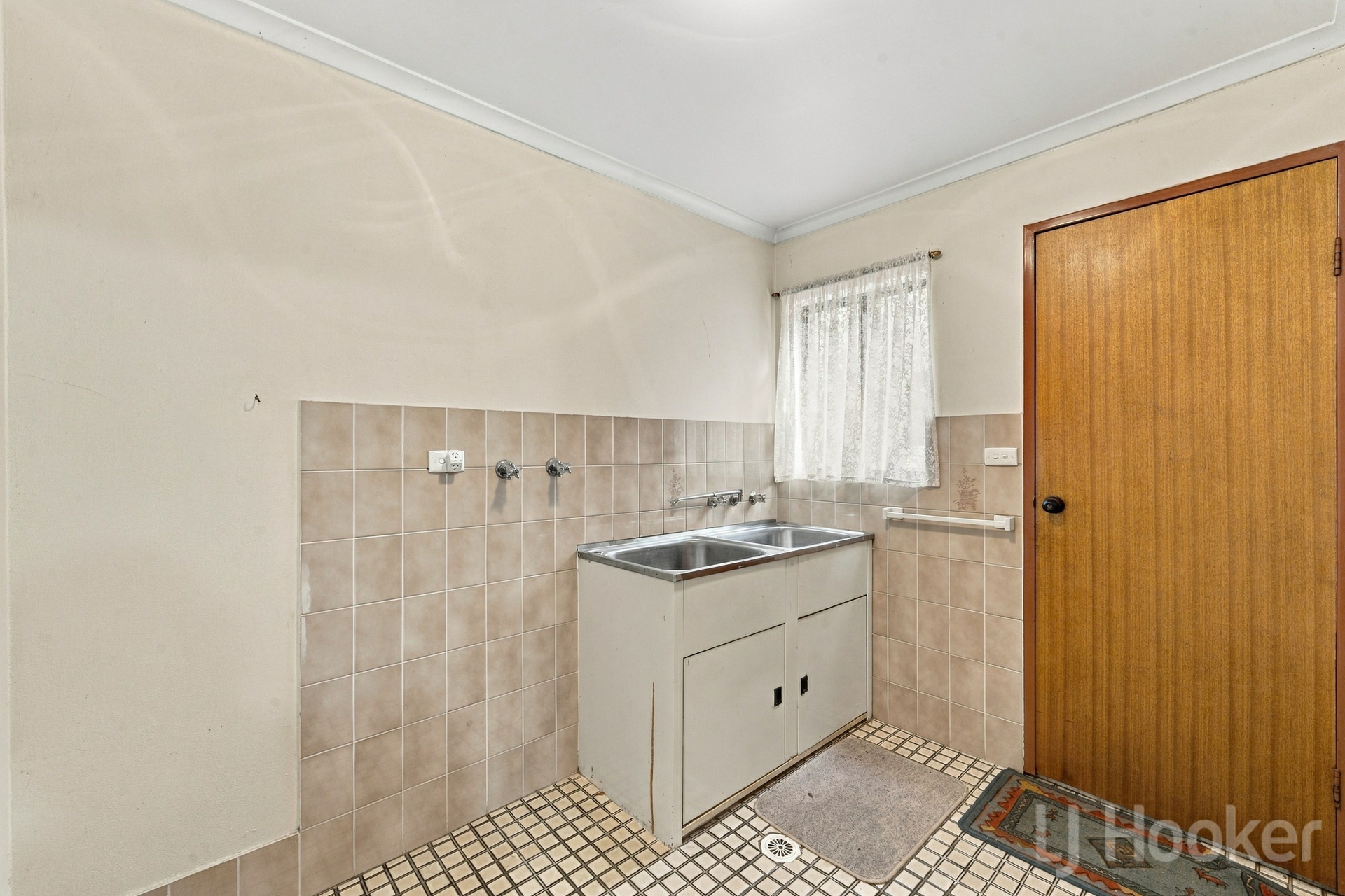 40 Sassafras Crescent — photo 17 of 20