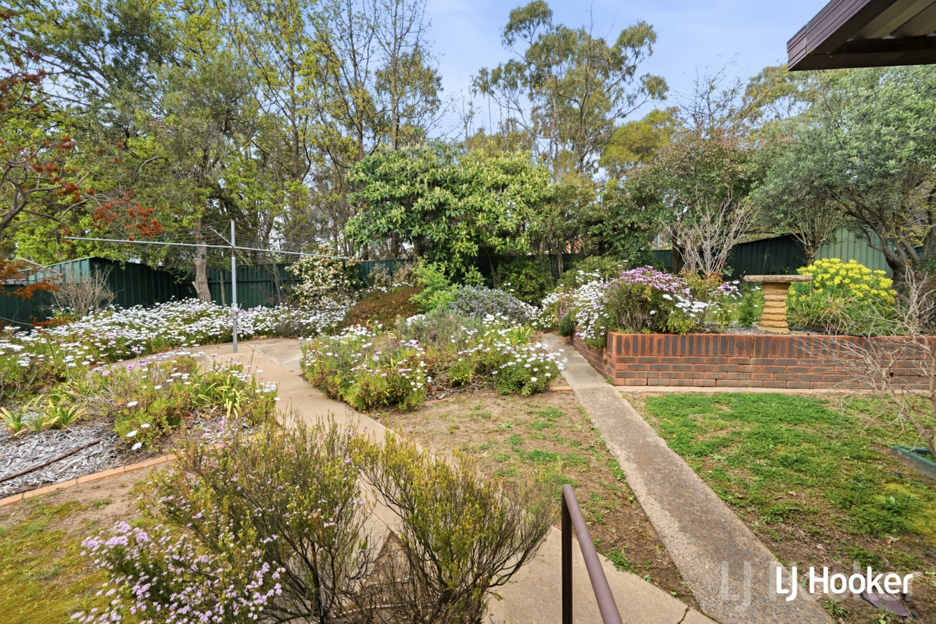40 Sassafras Crescent — photo 20 of 20
