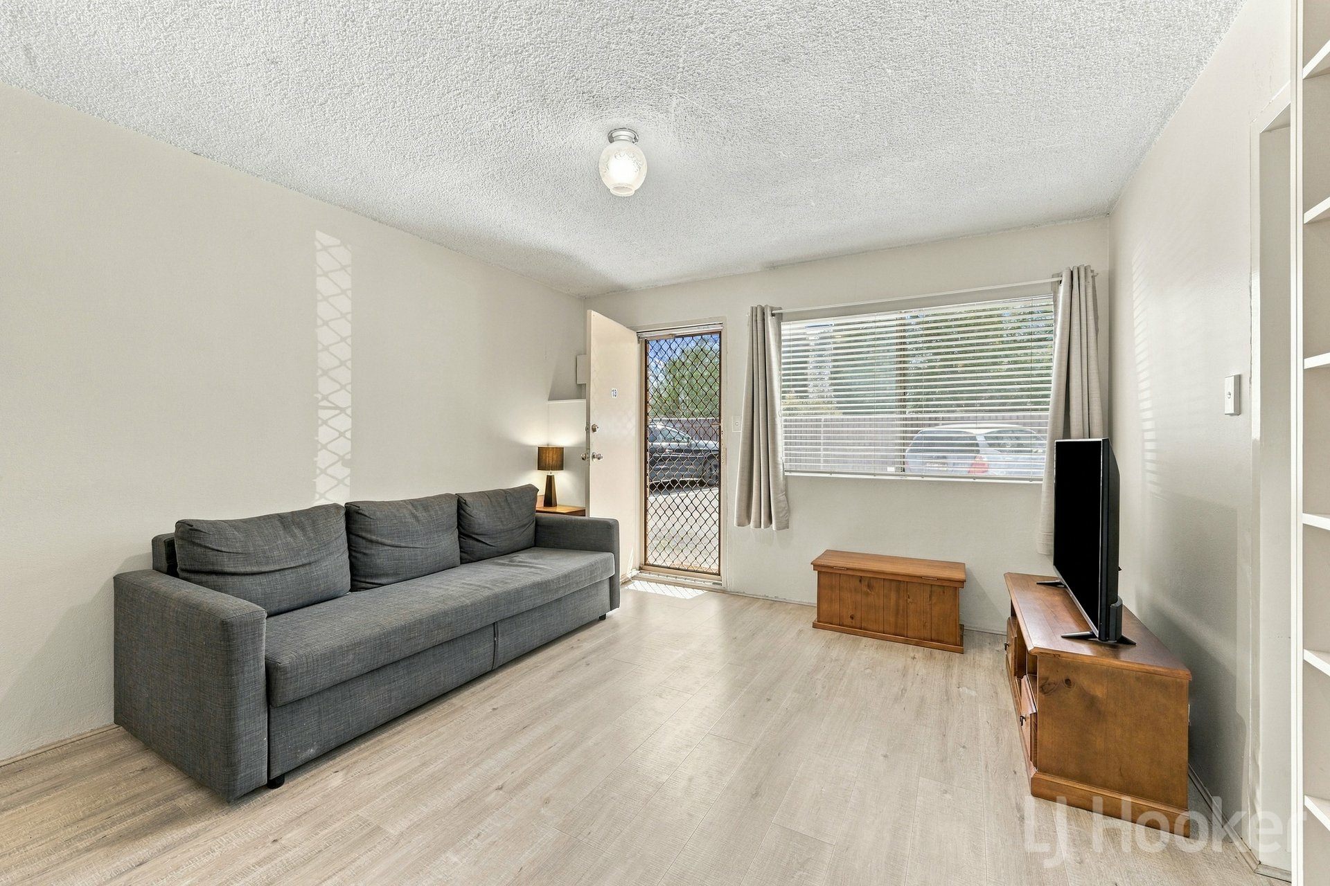 13/38 Isabella Street — photo 5 of 12