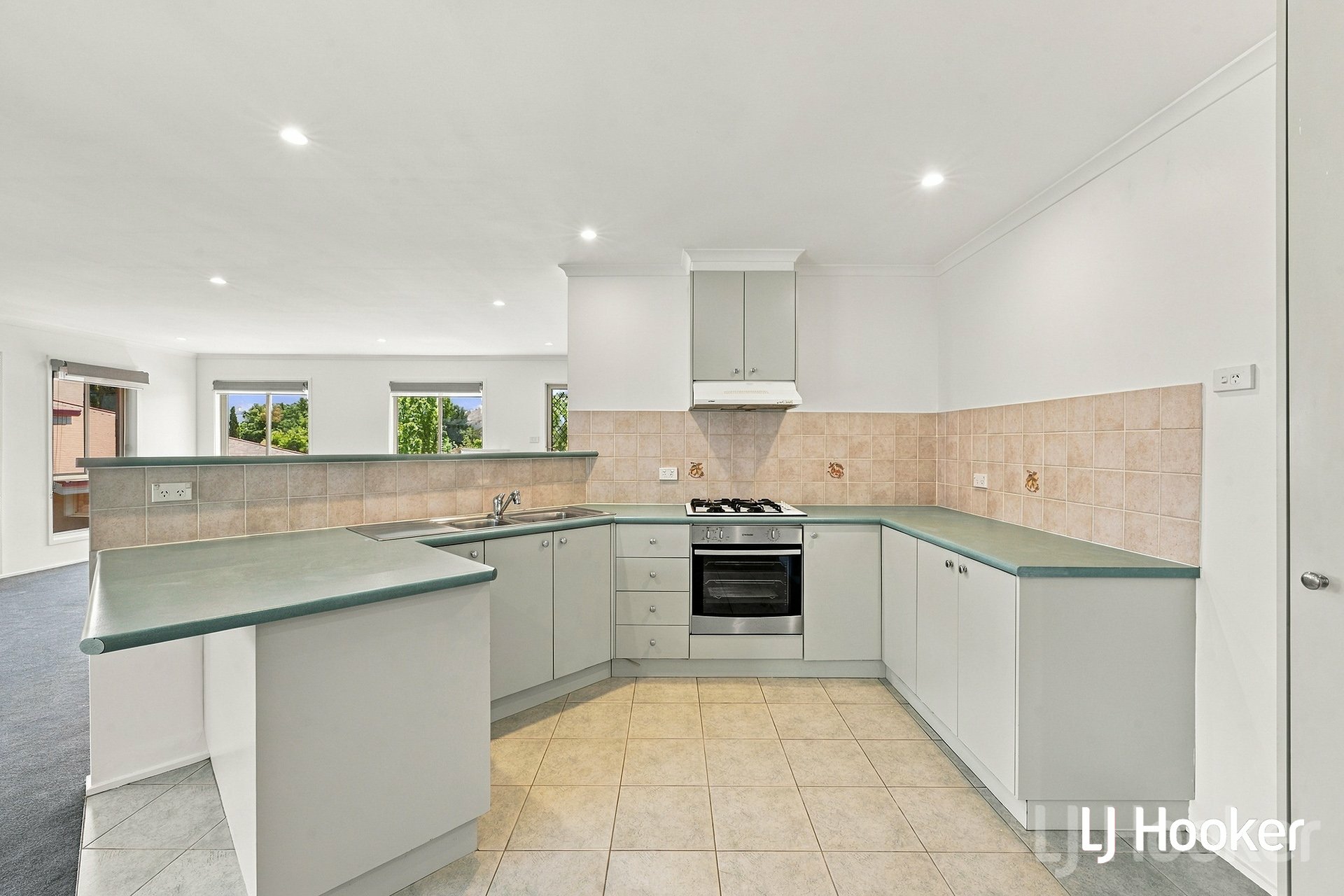 21 Telopea Place — photo 7 of 15