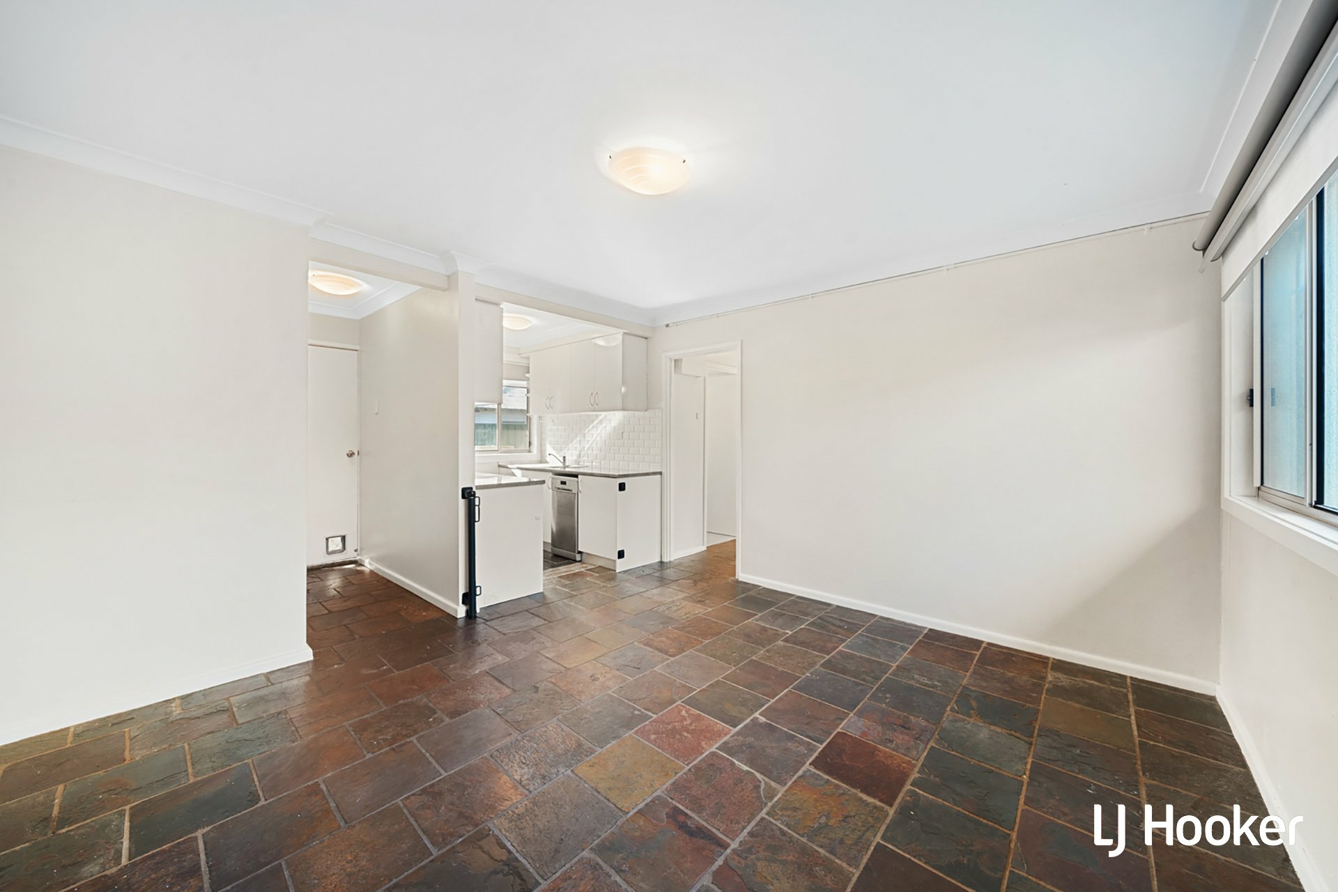 3/7 Munro Road — photo 14 of 17