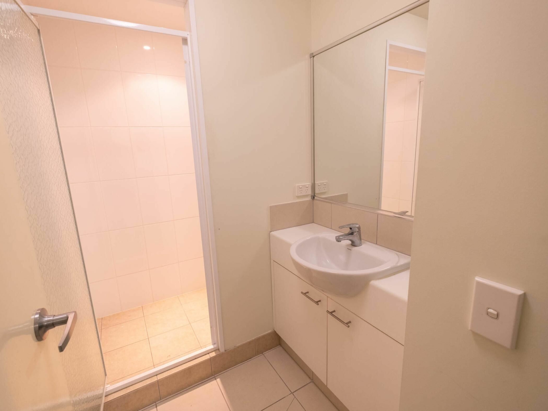13 & 14/2 Acacia Court, ROBINA