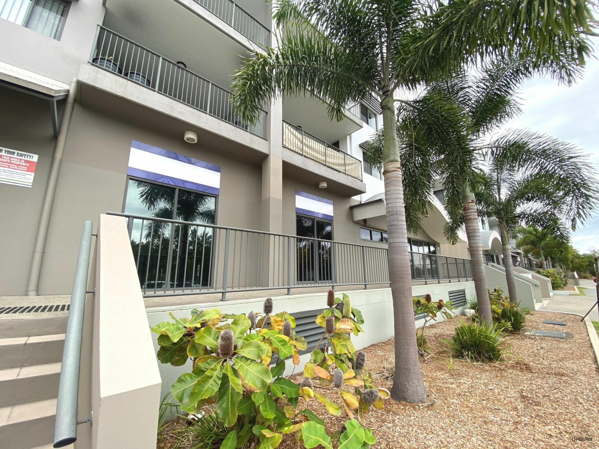 13 & 14/2 Acacia Court, ROBINA