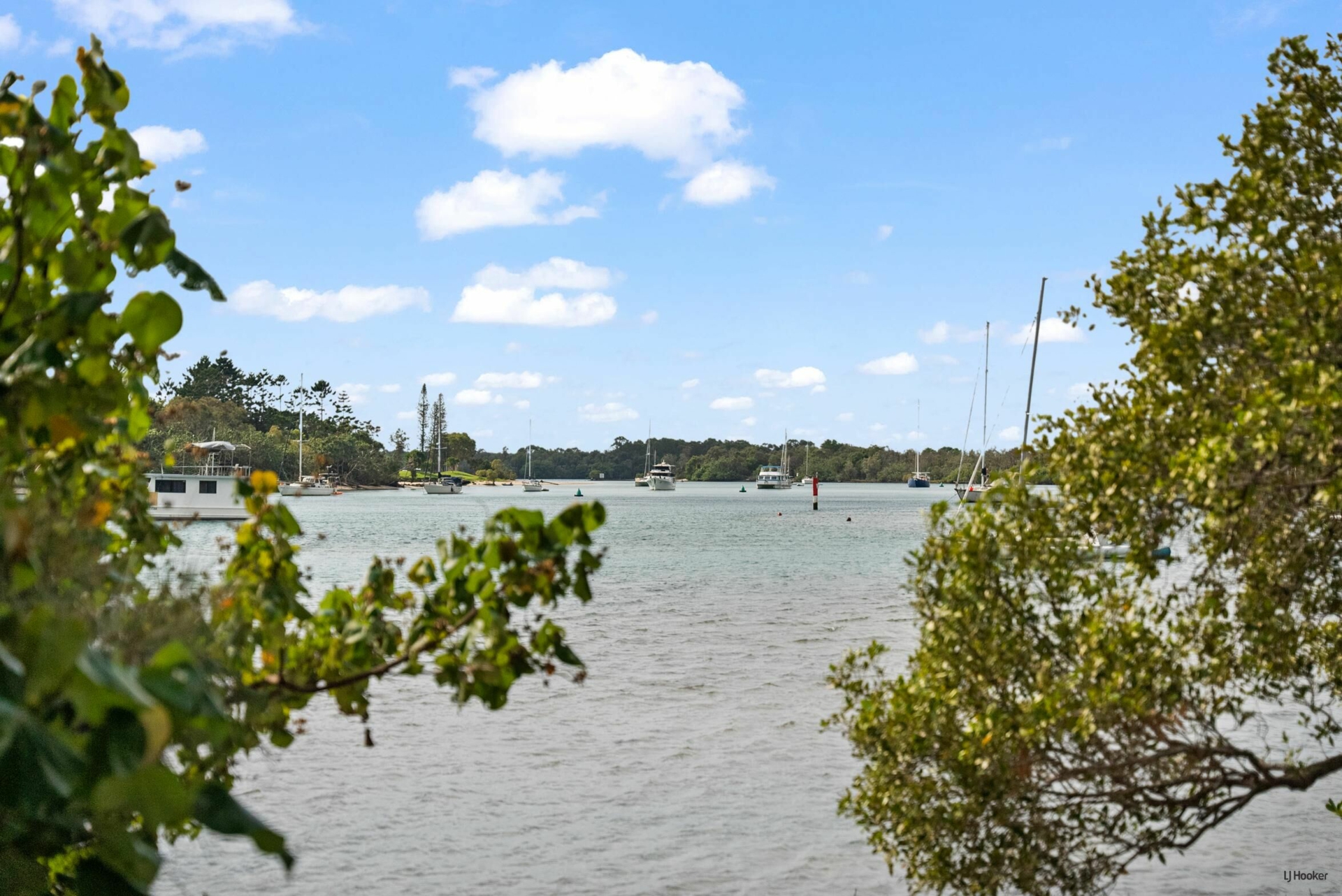13 Minjungbal Drive, TWEED HEADS SOUTH