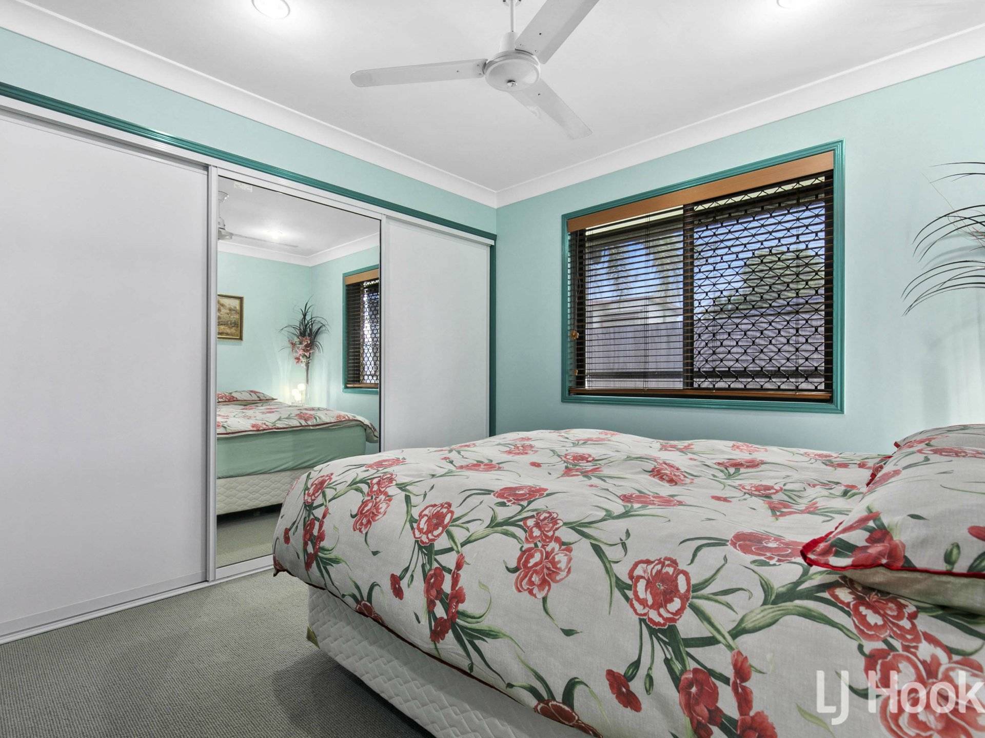9 Boleyn Place, TORQUAY