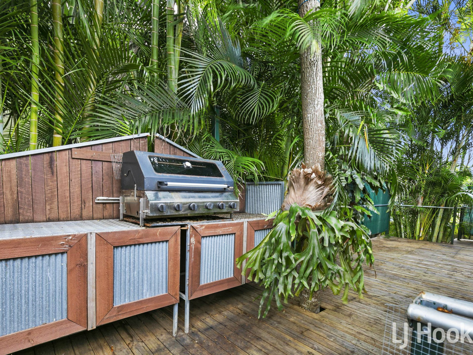 9 Boleyn Place, TORQUAY
