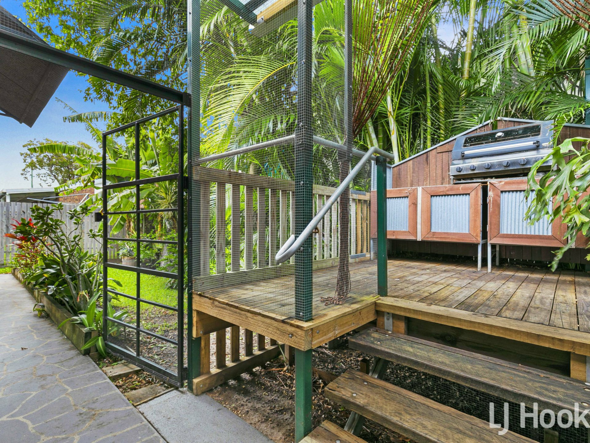 9 Boleyn Place, TORQUAY