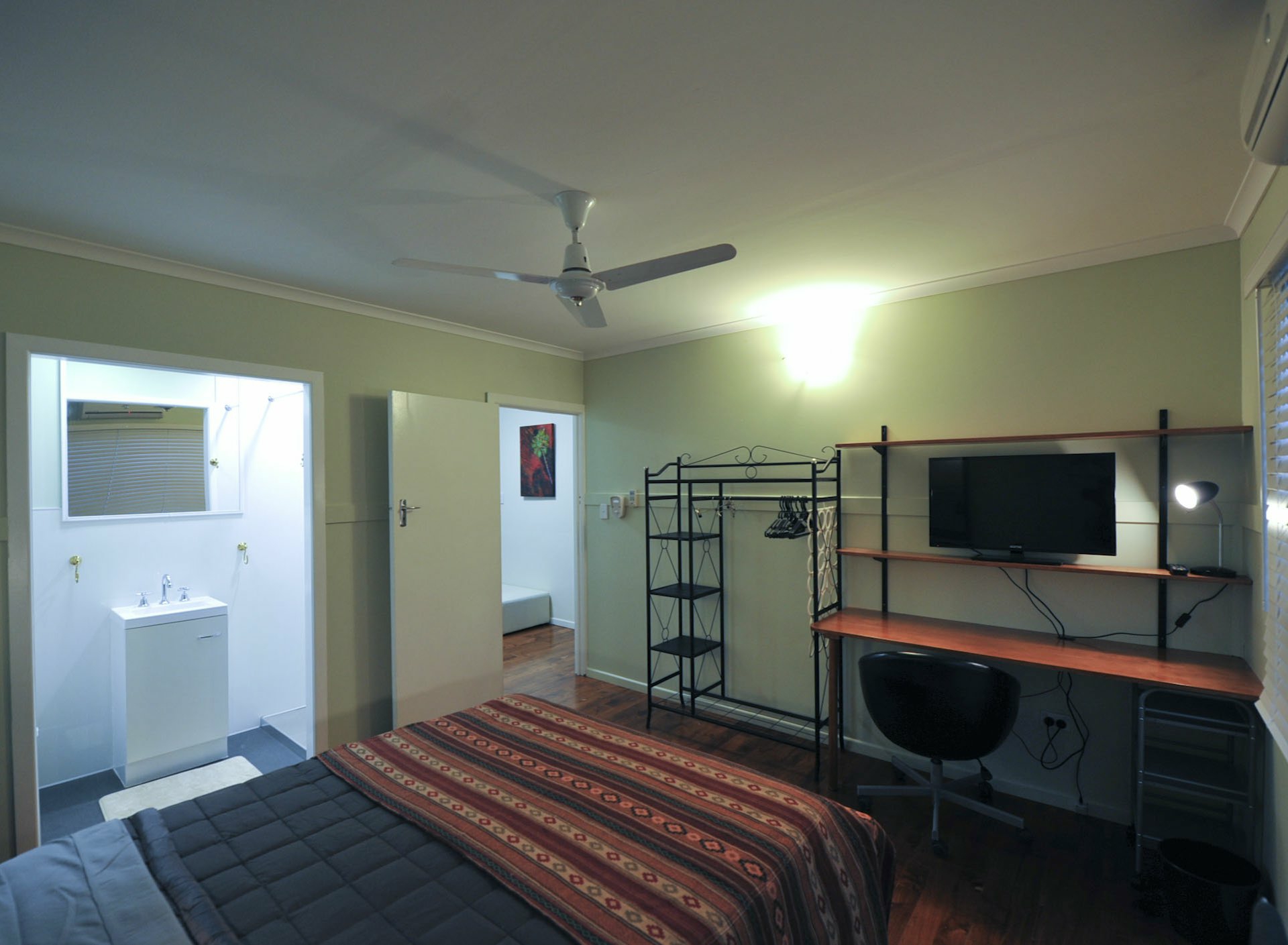 133 Sussex Street — photo 5 of 16