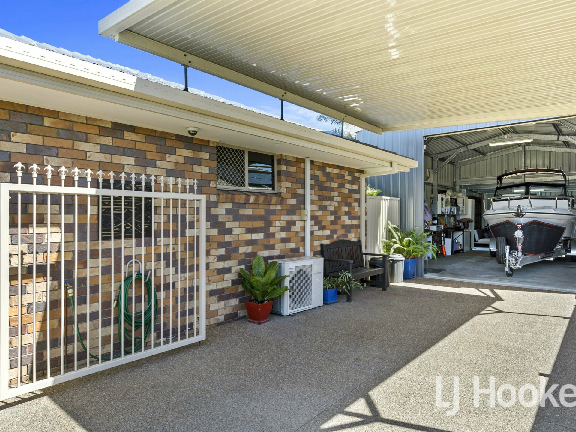 12 Dean Court, URRAWEEN