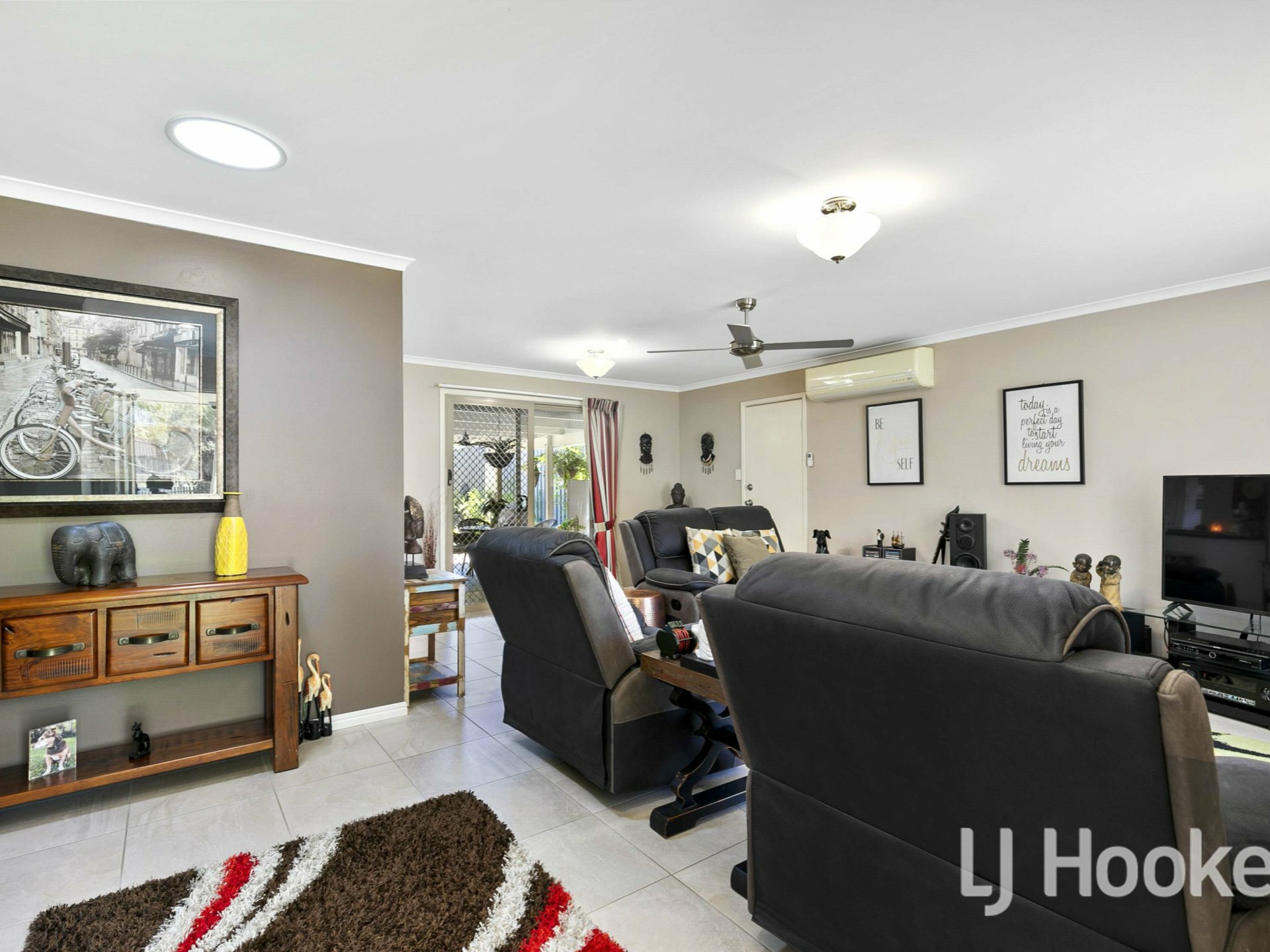 12 Dean Court, URRAWEEN