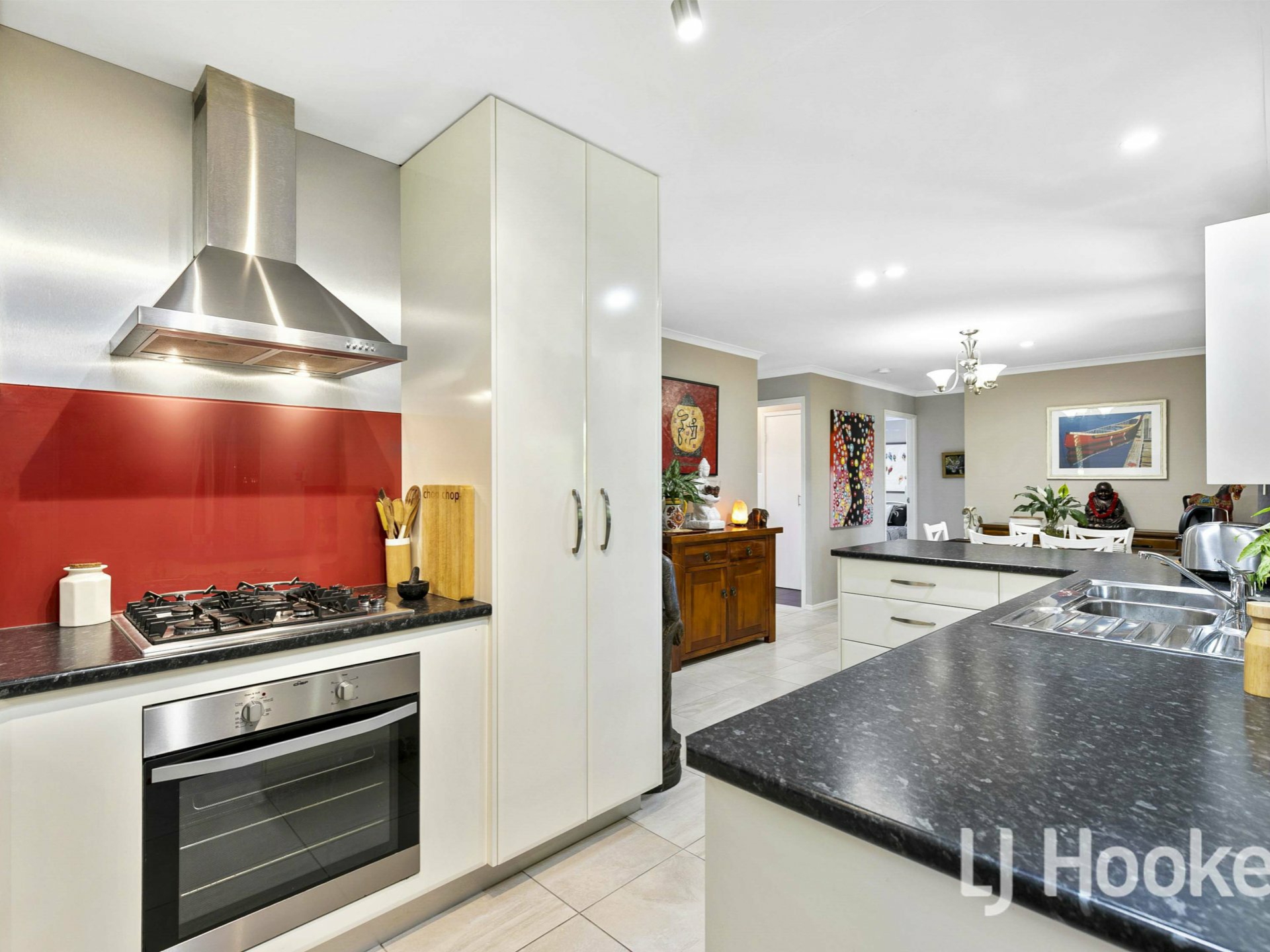12 Dean Court, URRAWEEN