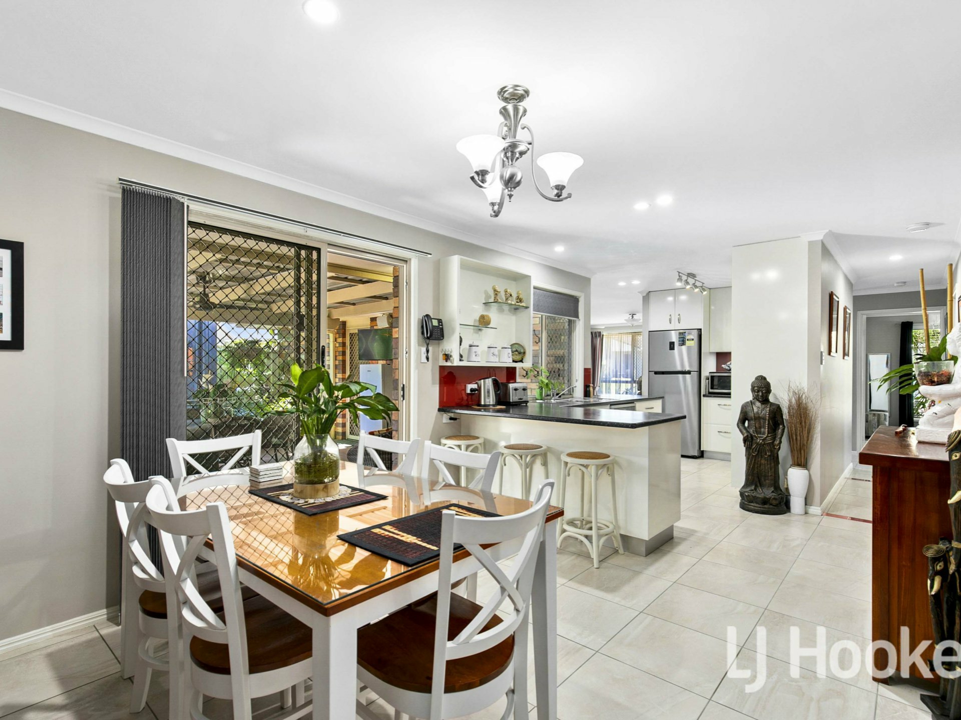 12 Dean Court, URRAWEEN