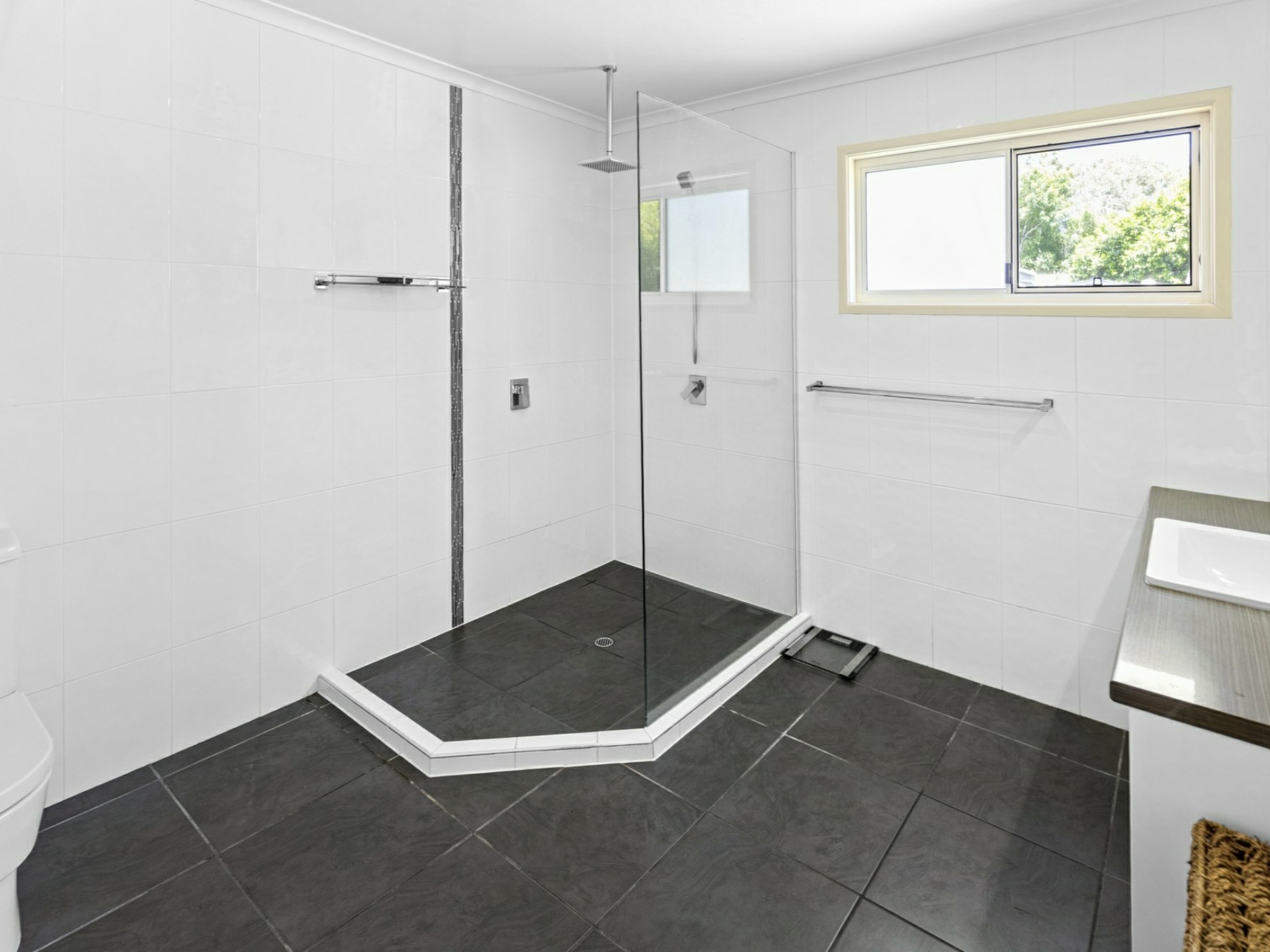 97 Seaview Drive, BOORAL