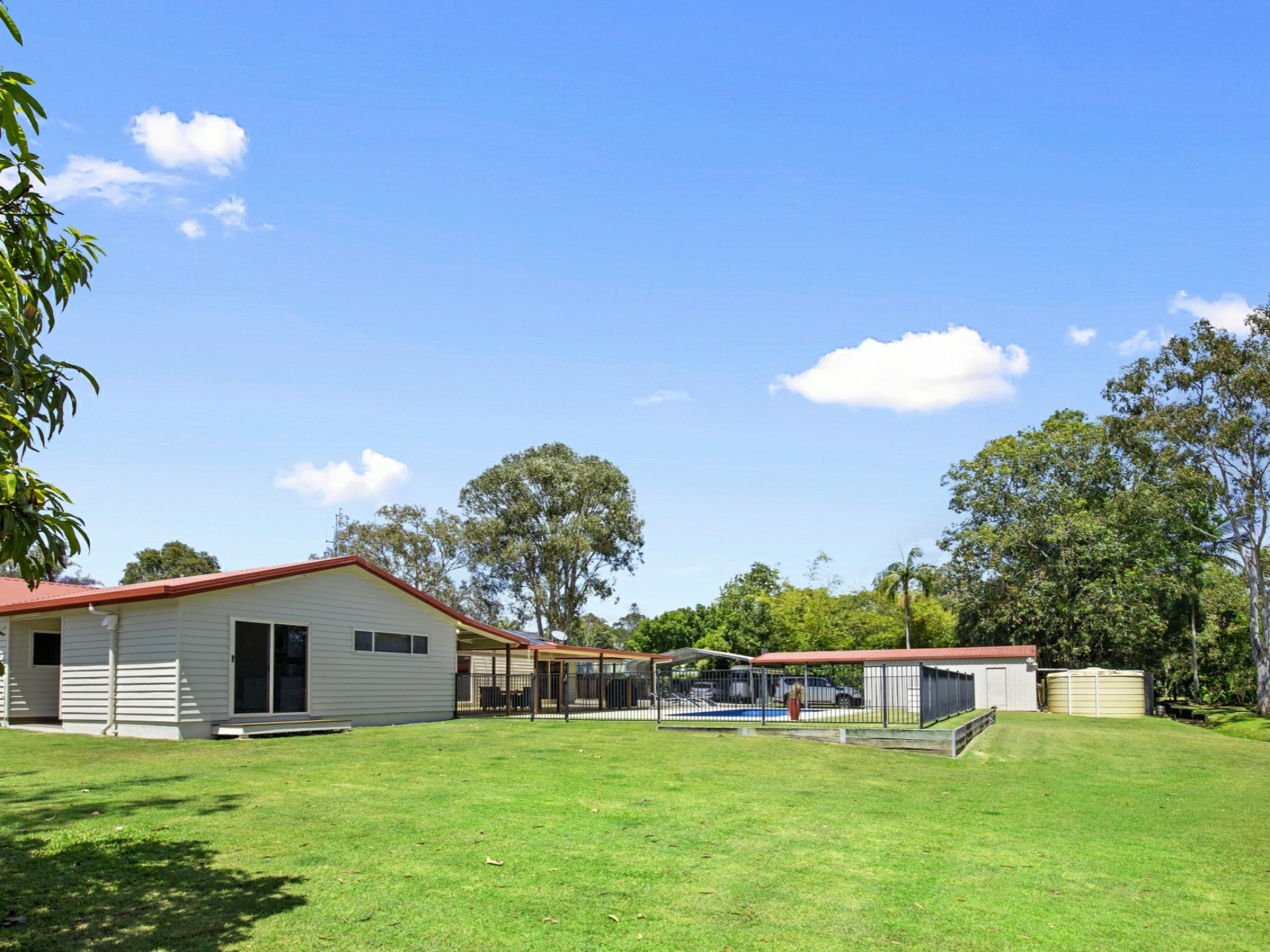 97 Seaview Drive, BOORAL