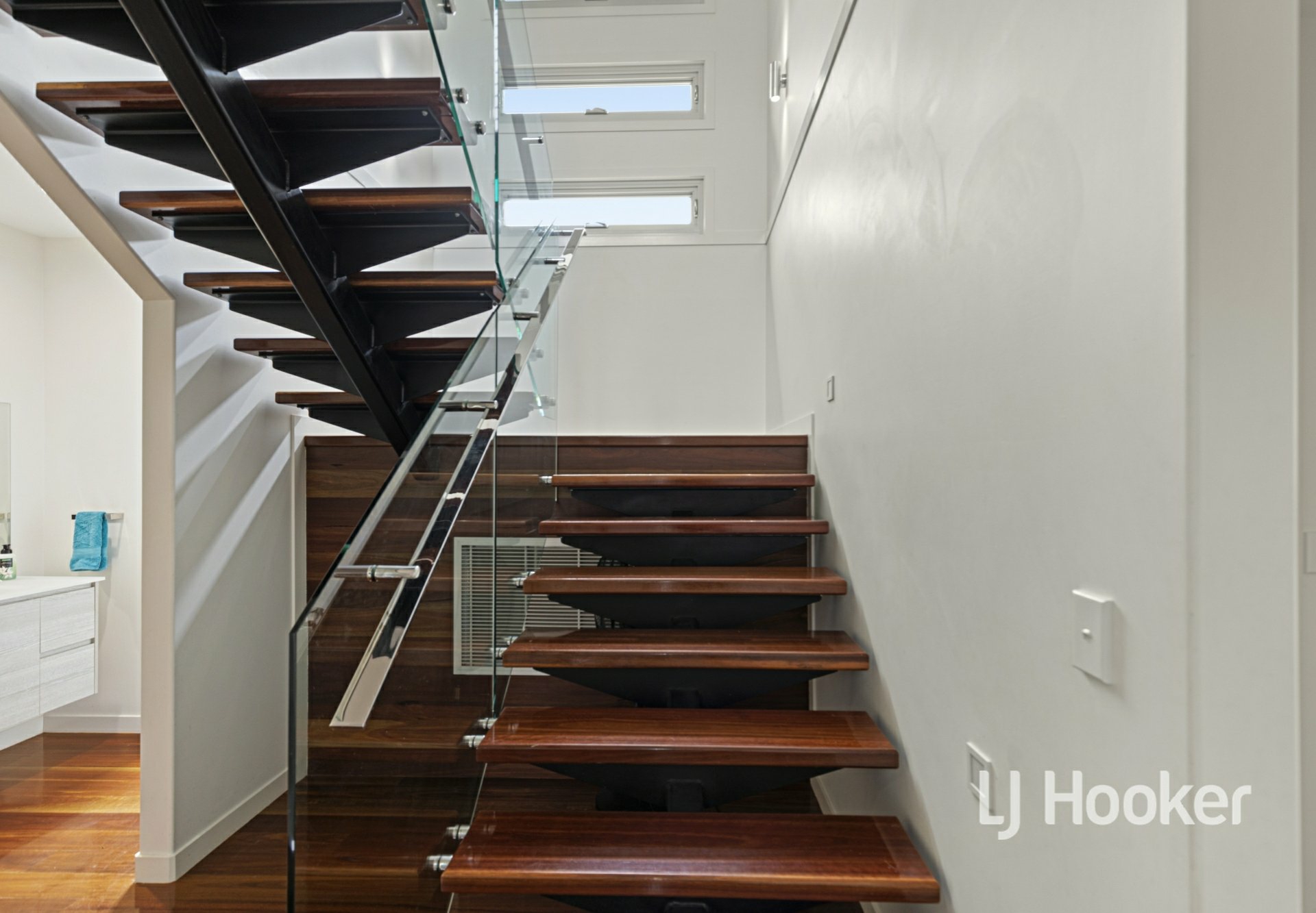 287 Esplanade Pialba QLD House for Sale LJ Hooker