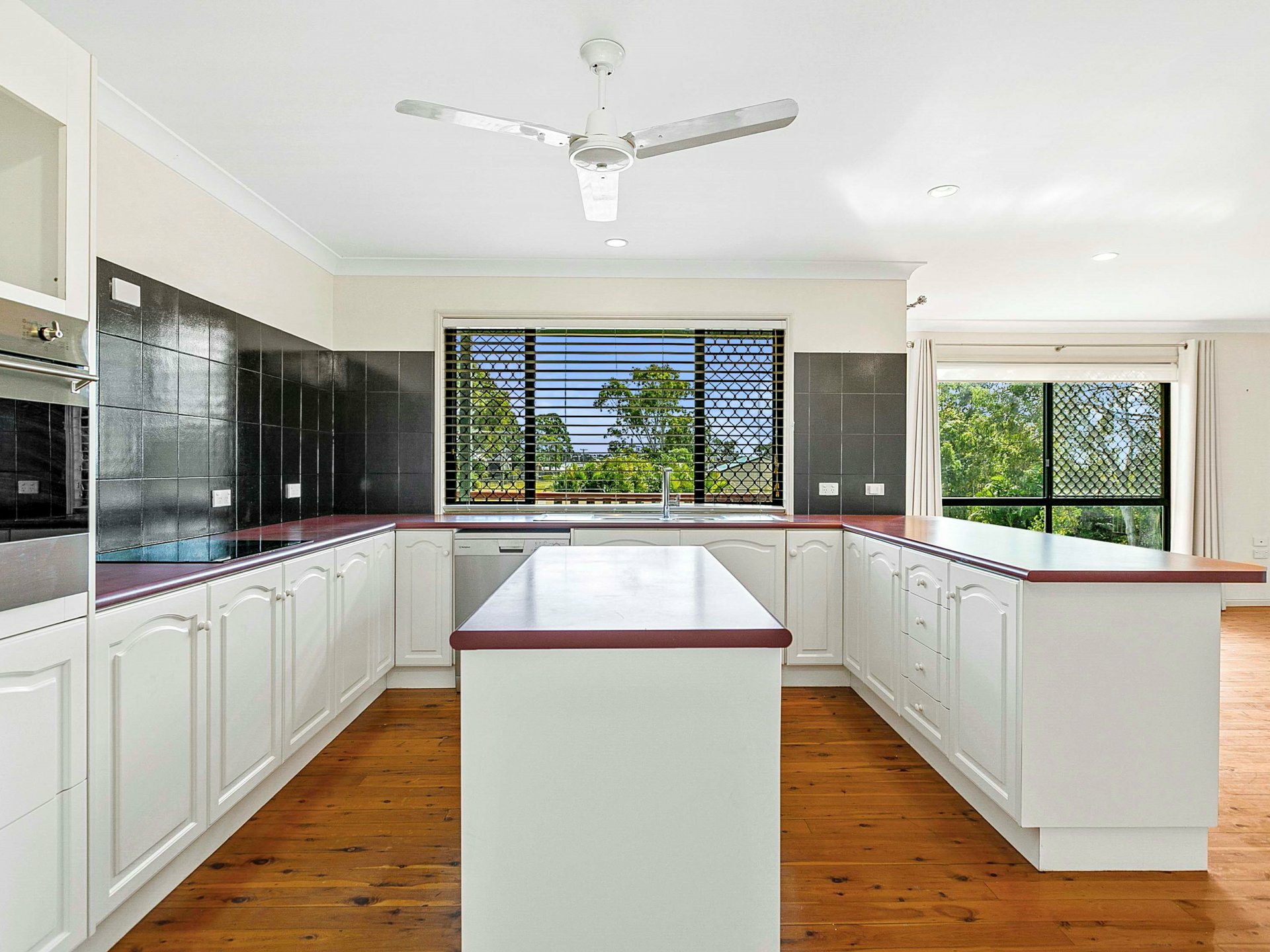 2 Ferris Avenue, RIVER HEADS