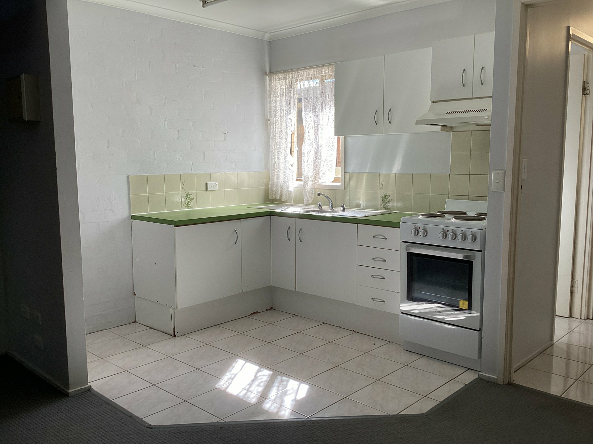 U2/10 Denmans Camp Road, TORQUAY