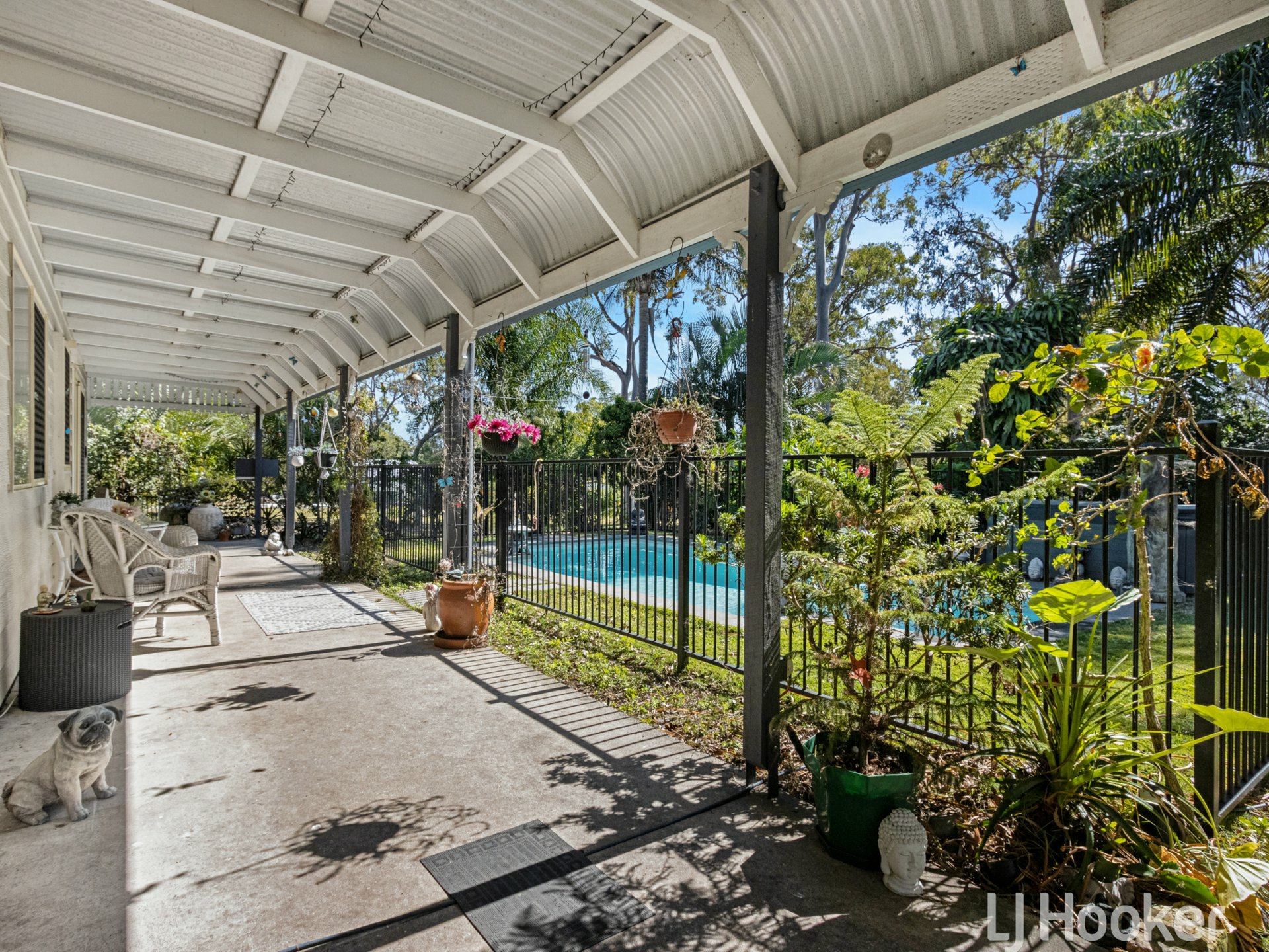 43 Dreamtime Avenue, BURRUM HEADS