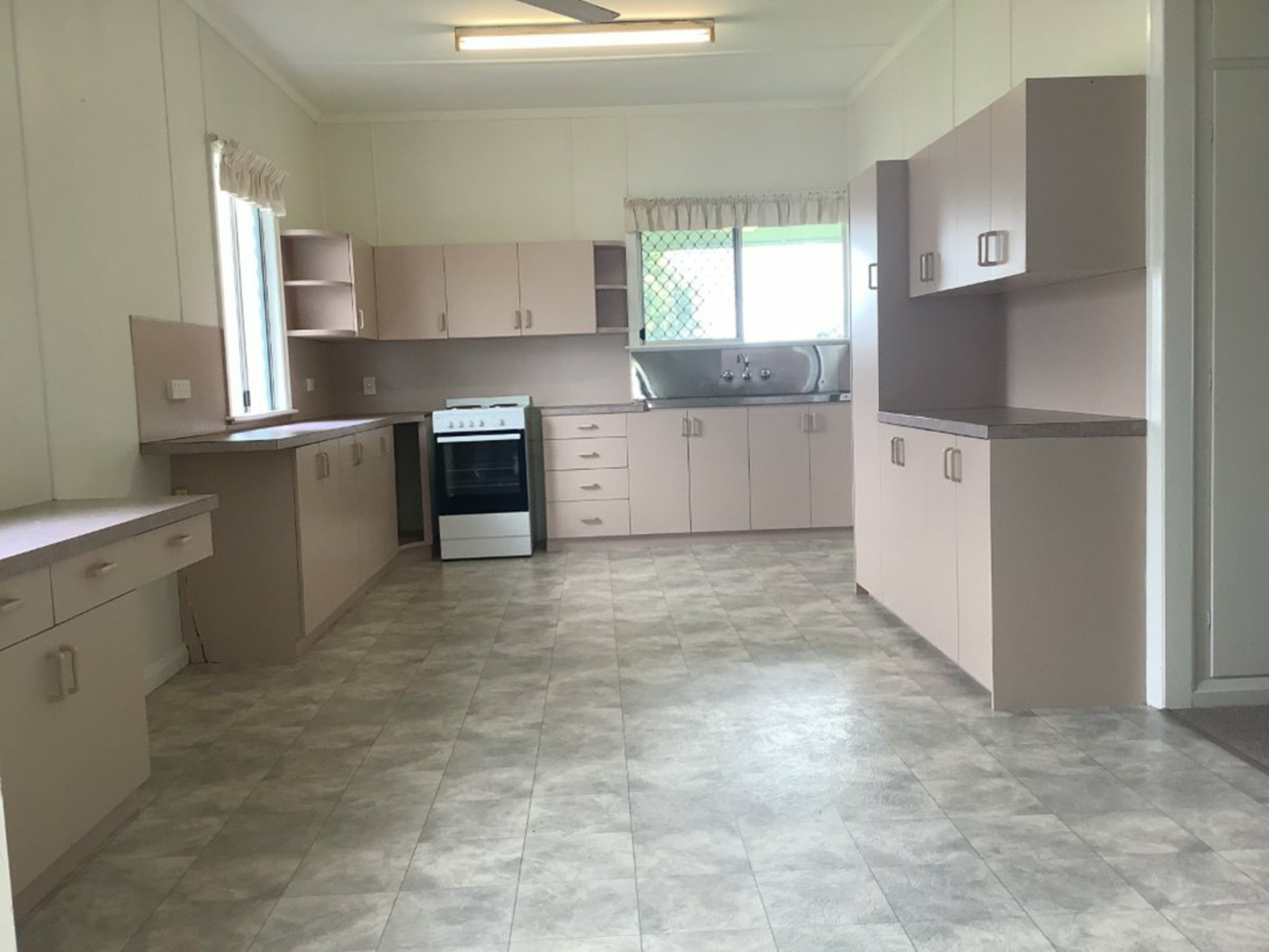 99 Russell Street, Maryborough