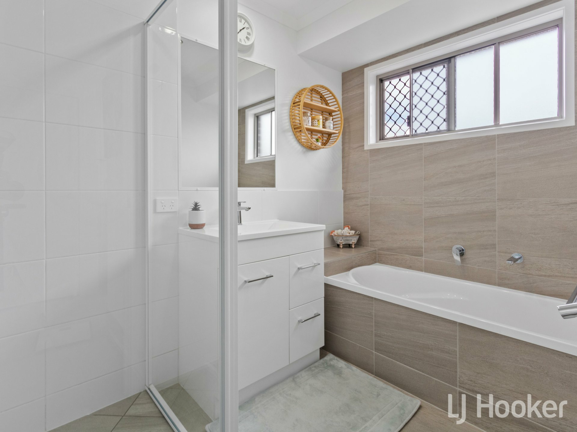 17 Bradman Way, URANGAN