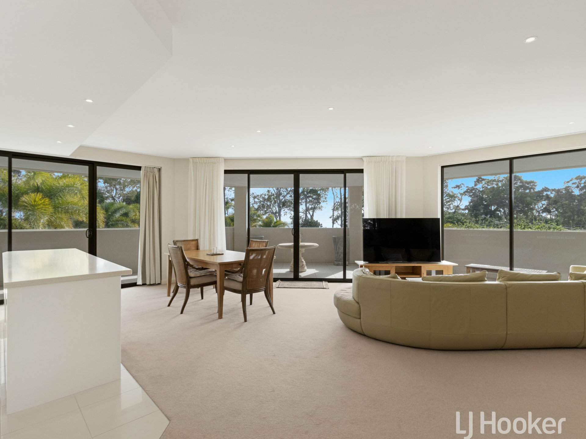 Unit 305/468 Esplanade, TORQUAY