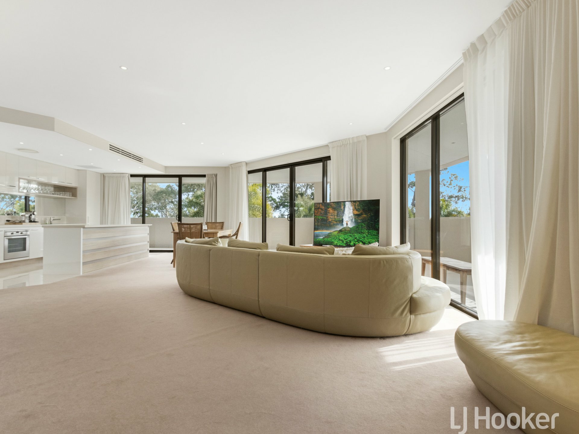 Unit 305/468 Esplanade, TORQUAY