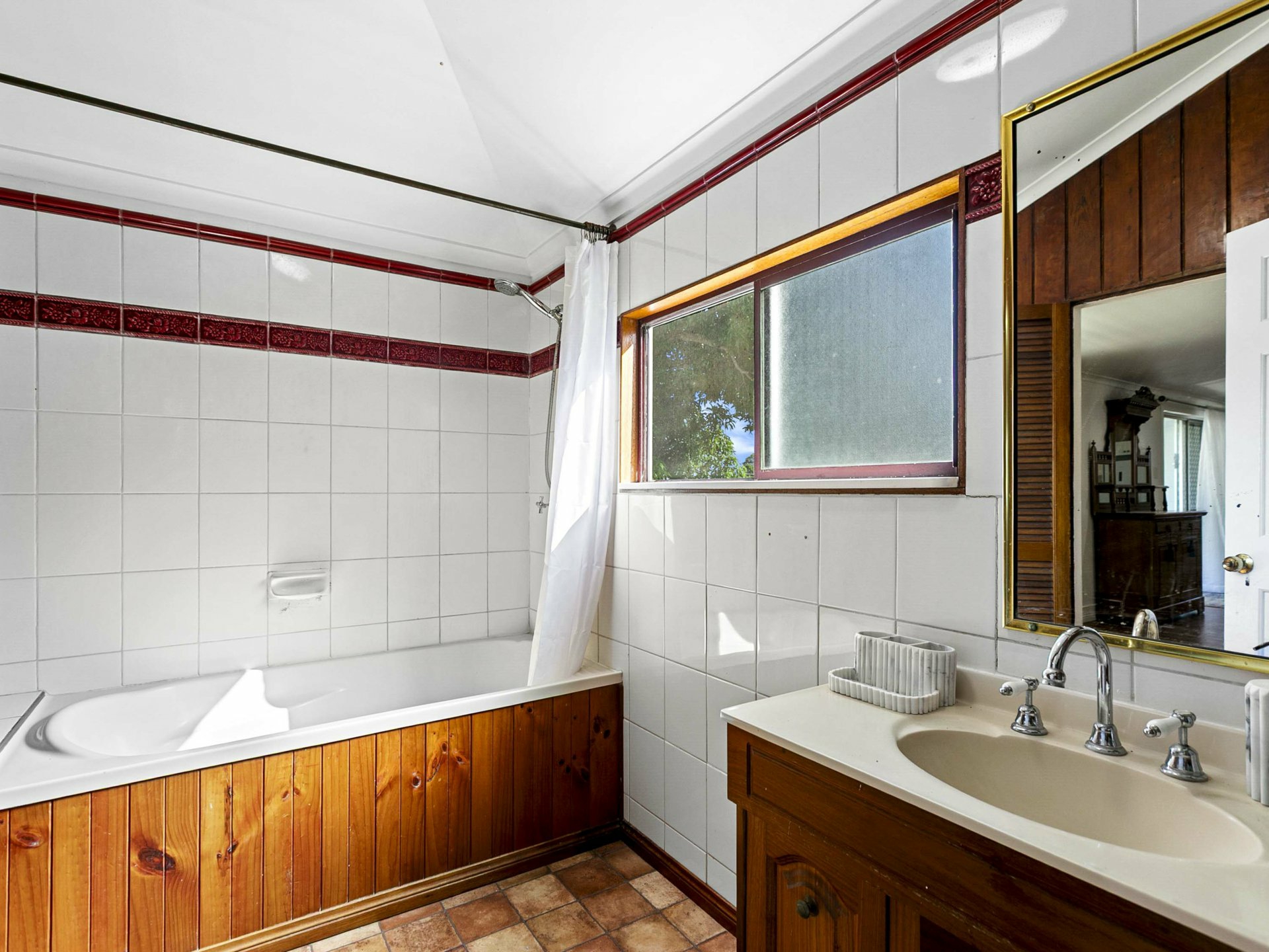 70 Teddington Road — photo 15 of 30