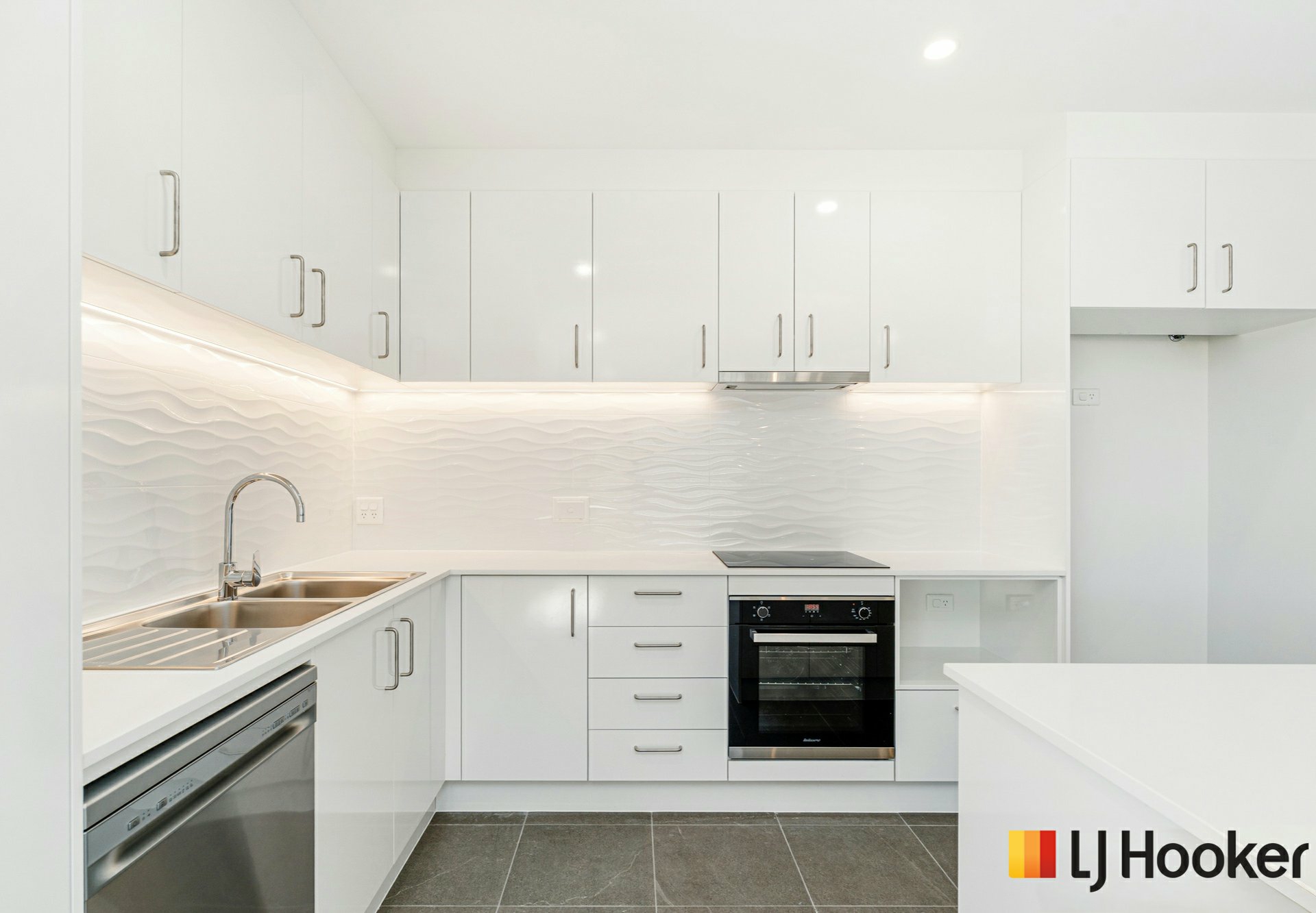 43 Dougan Street — photo 4 of 19