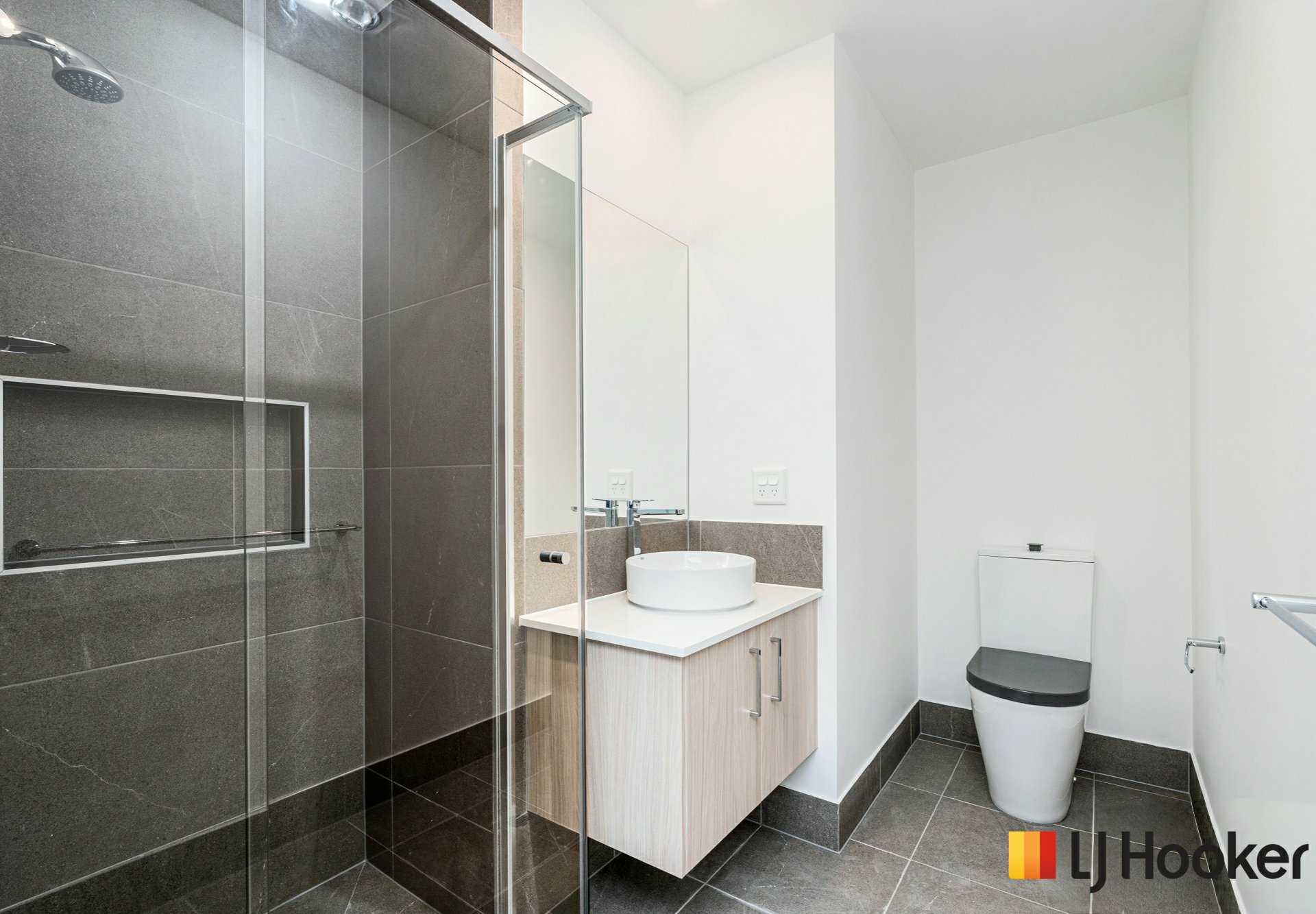 43 Dougan Street — photo 15 of 19
