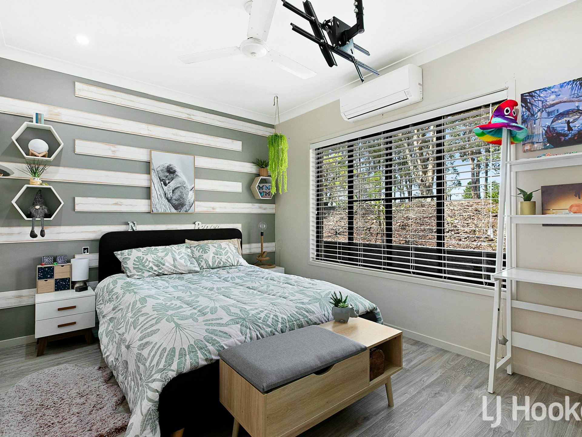 10-12 Ashleigh Court — photo 17 of 30
