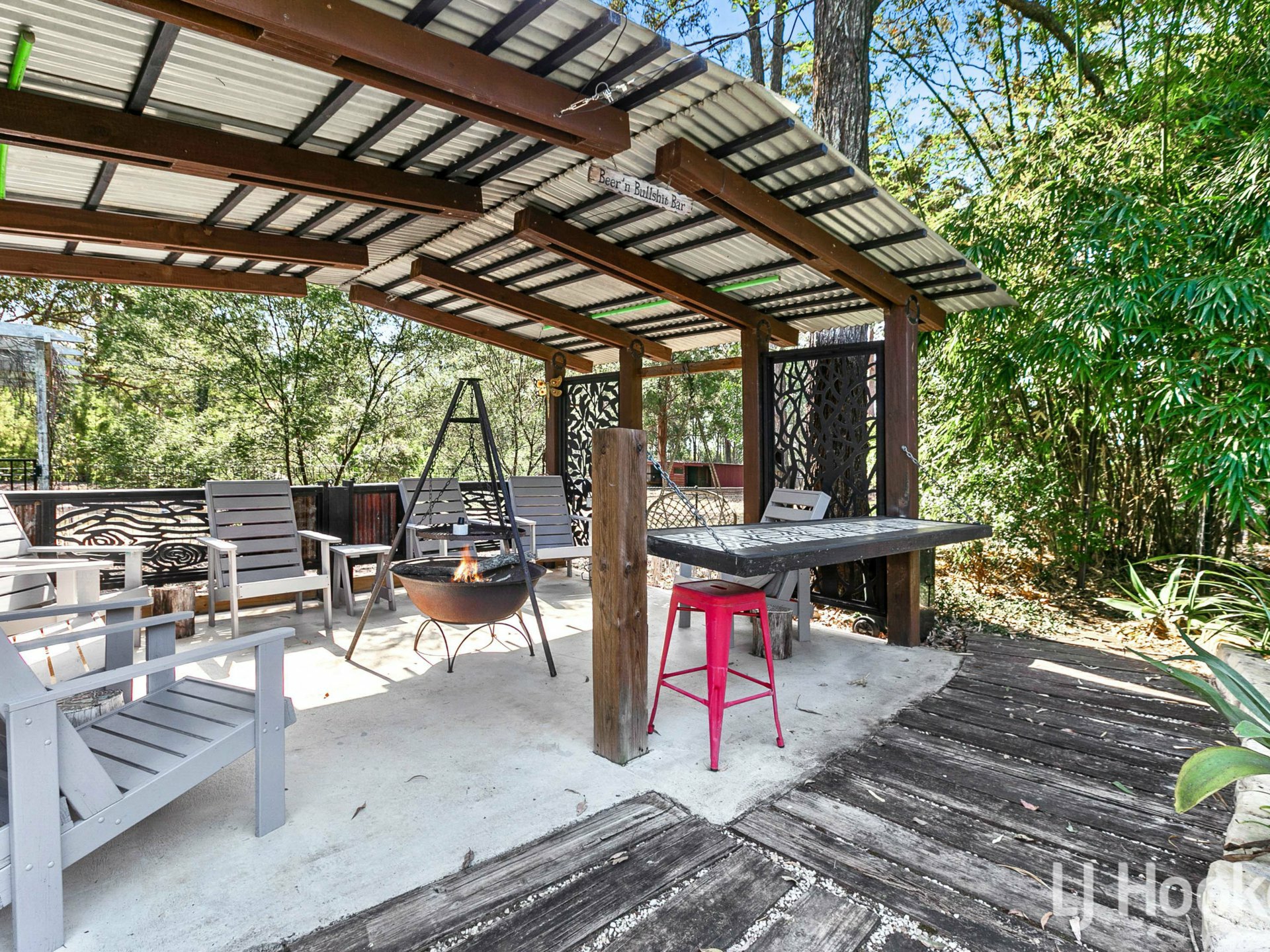 10-12 Ashleigh Court — photo 23 of 30