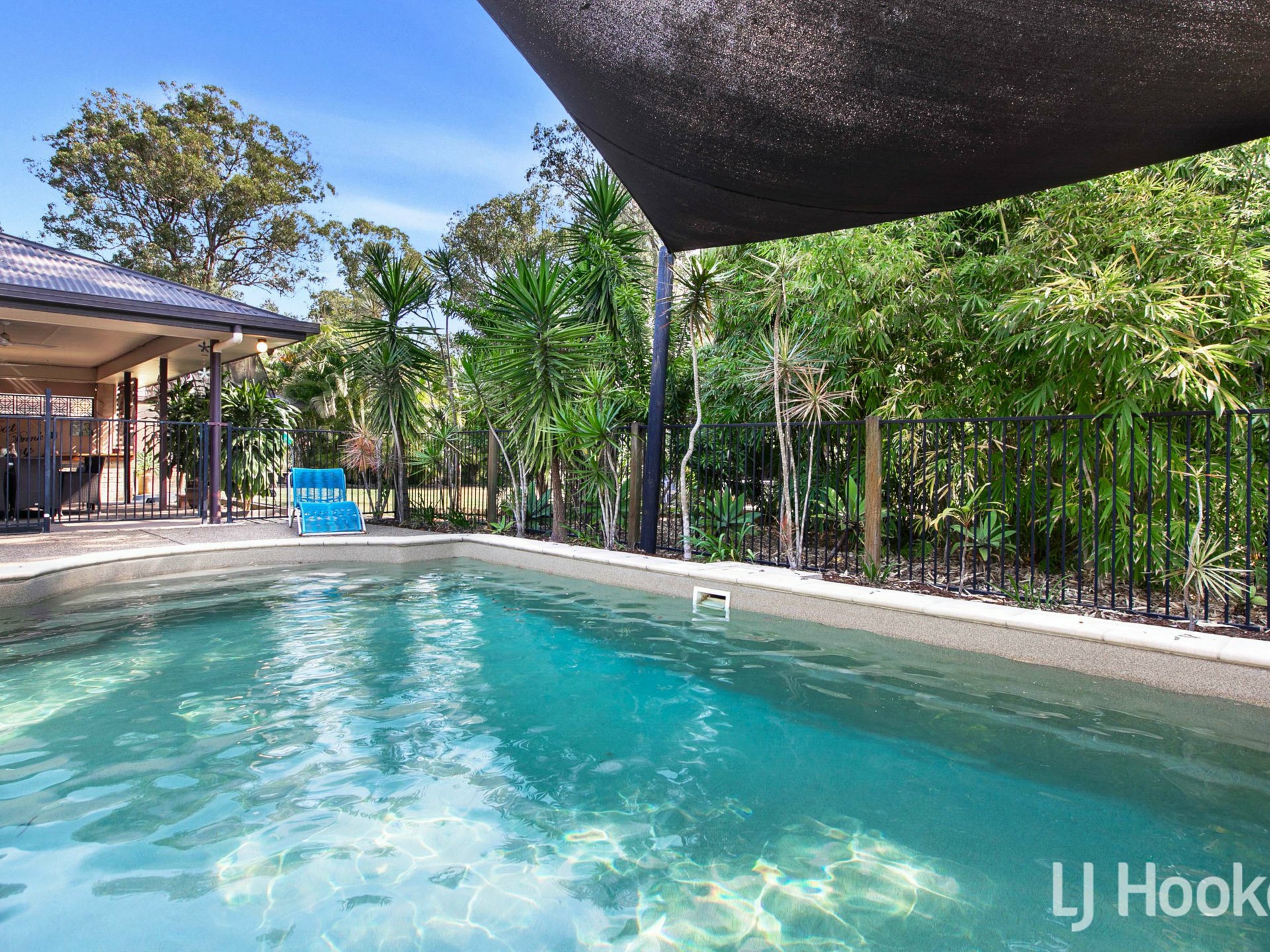 10-12 Ashleigh Court — photo 24 of 30