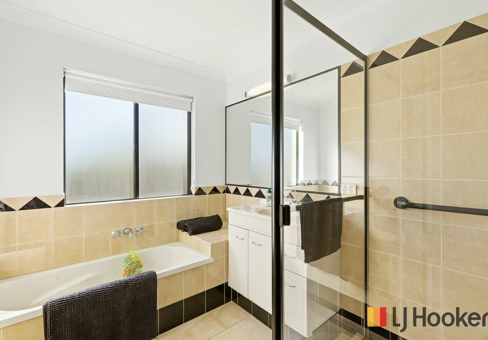 16 Merrilyn Court — photo 15 of 28