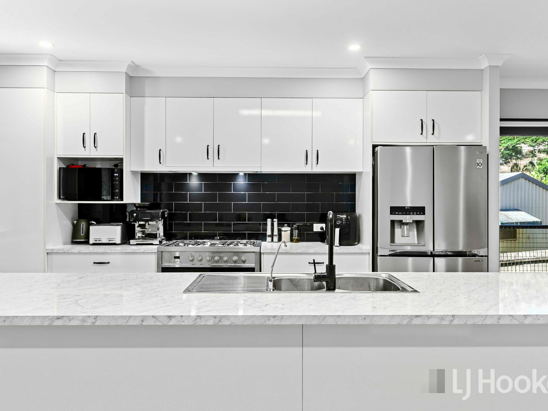 28 Woongool Road — photo 7 of 24