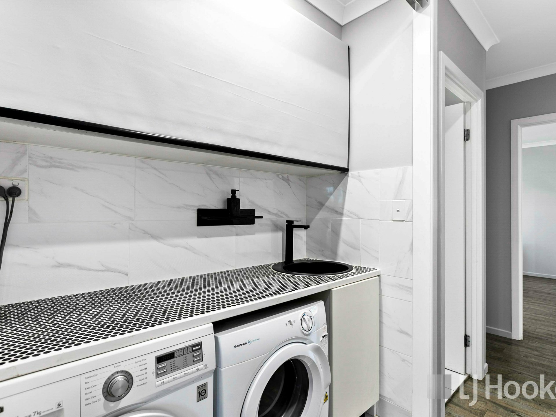 28 Woongool Road — photo 18 of 24