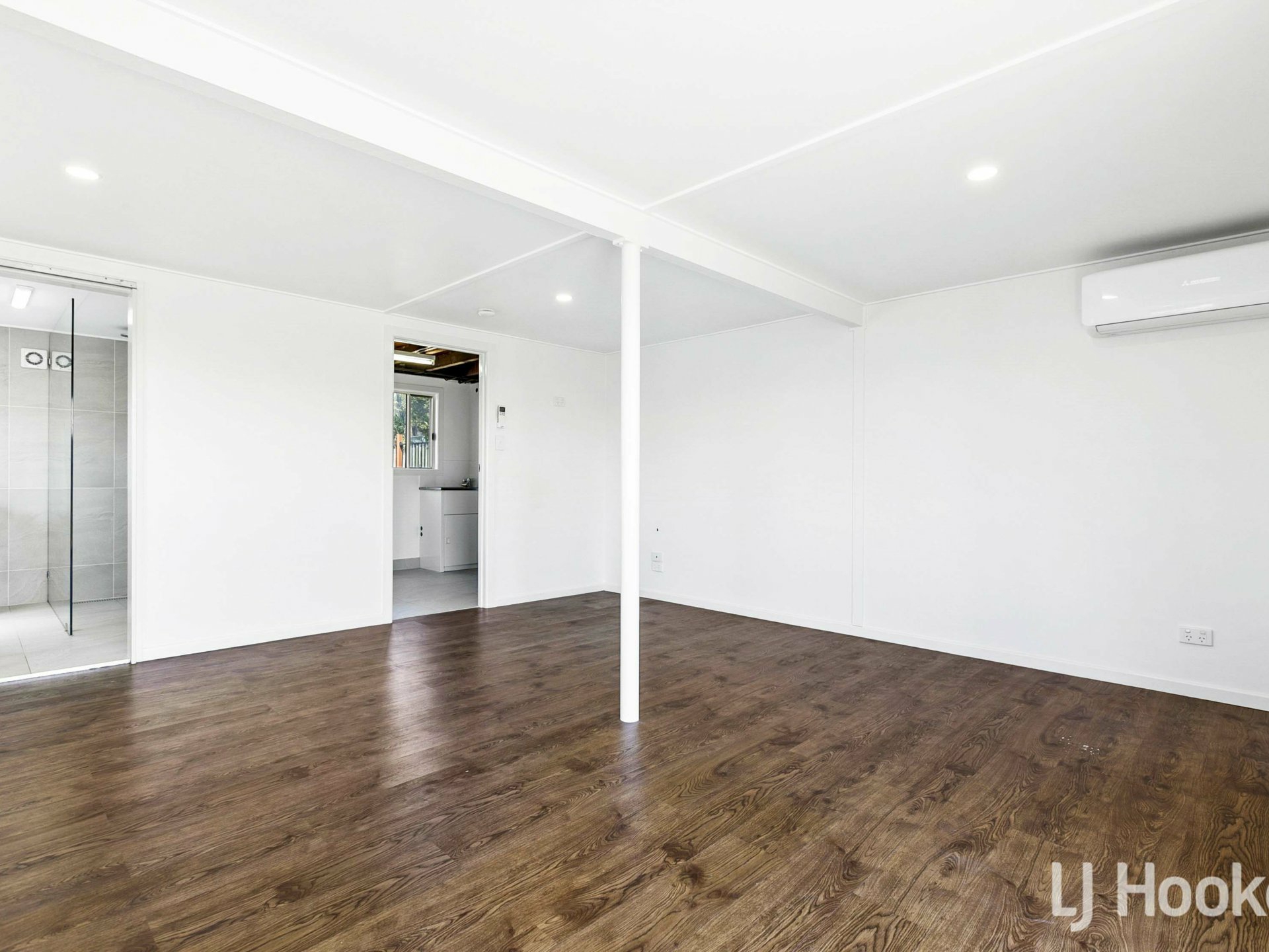 59 Richard Street — photo 4 of 21