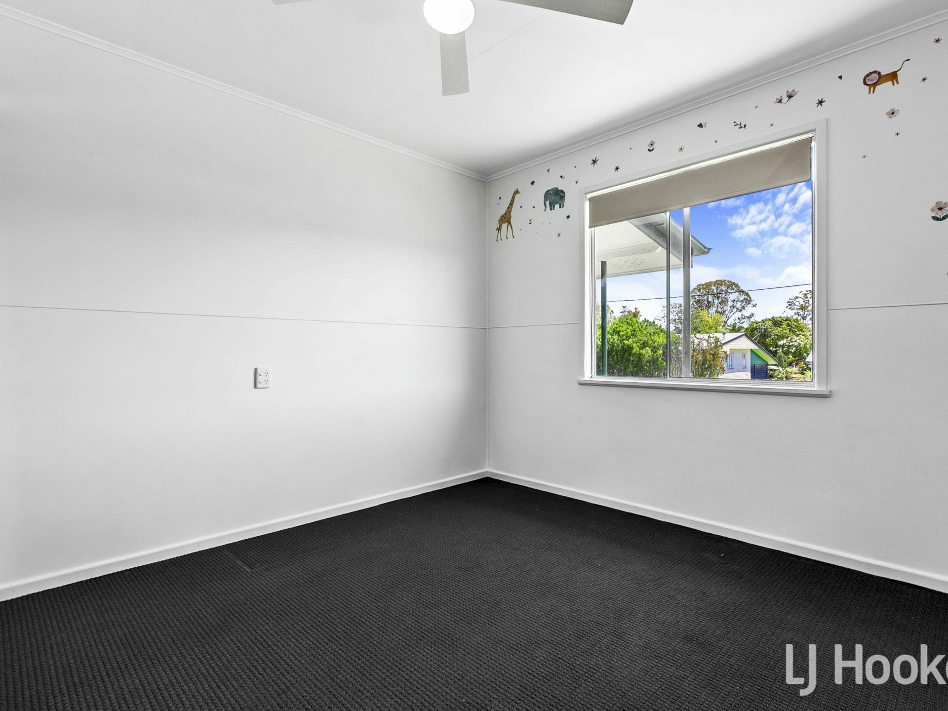 59 Richard Street — photo 12 of 21