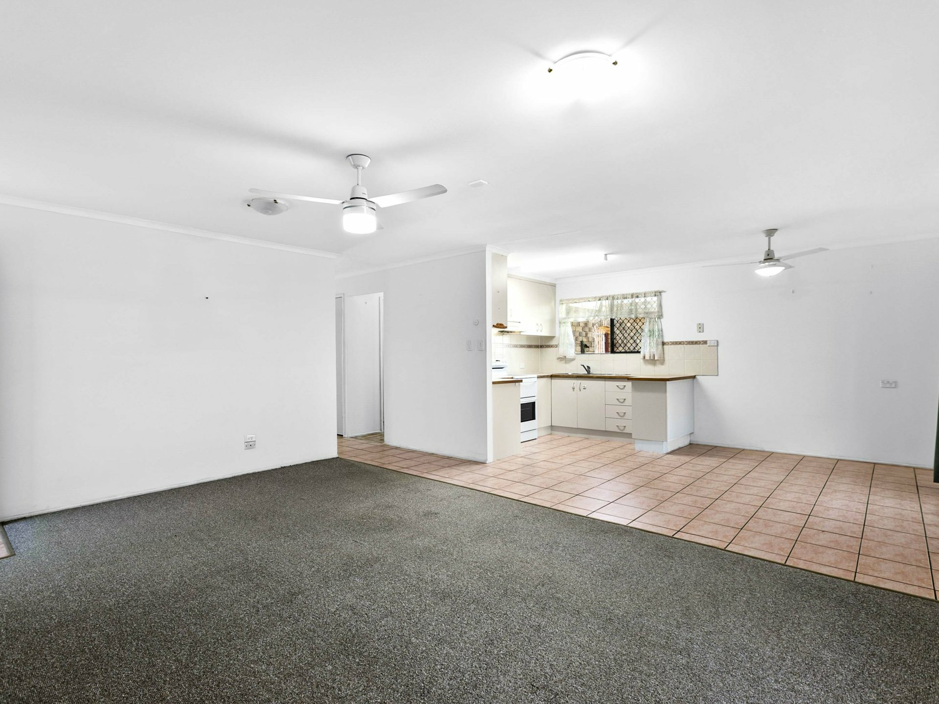14 Stuart Court — photo 5 of 16