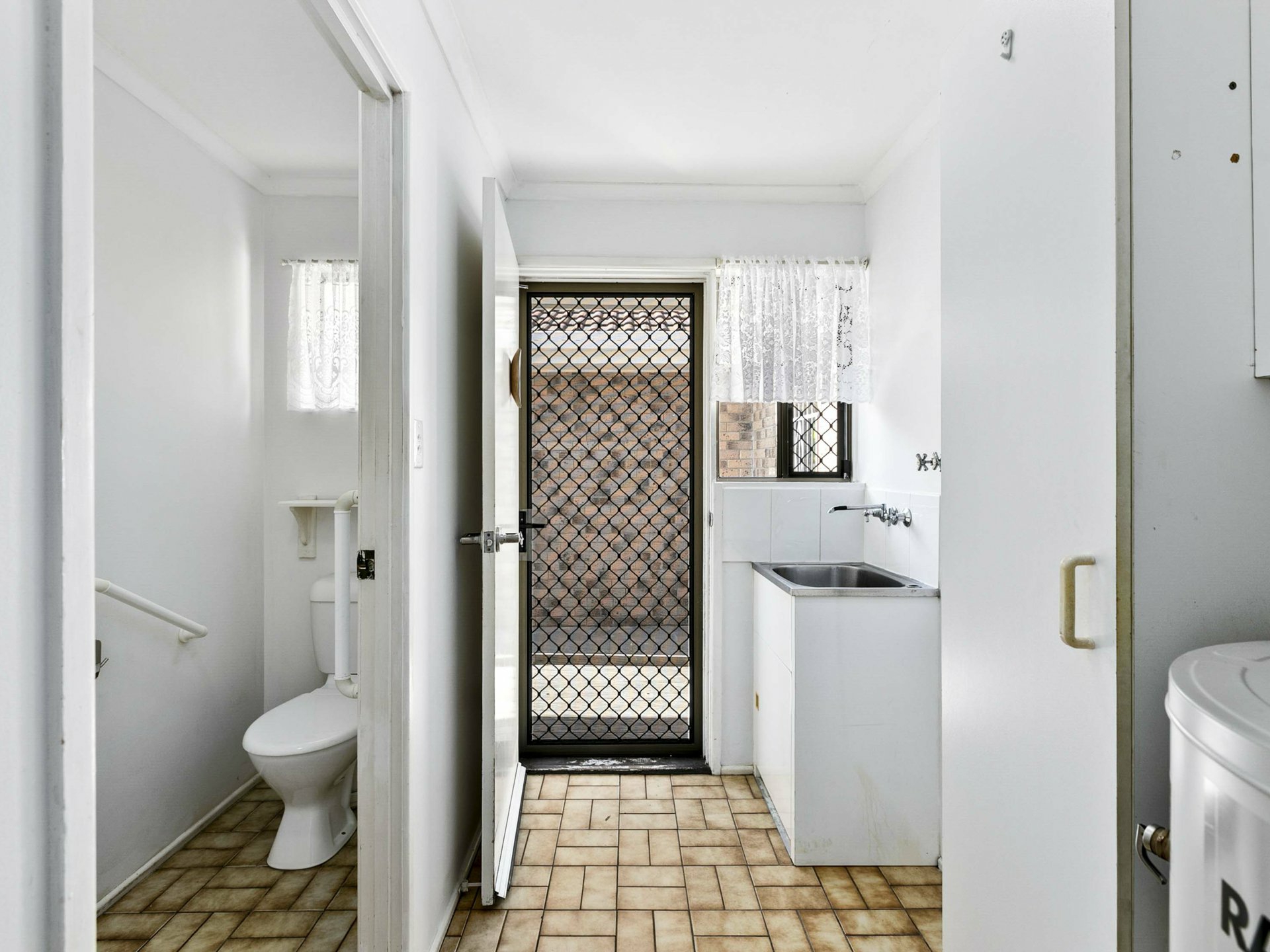 14 Stuart Court — photo 10 of 16