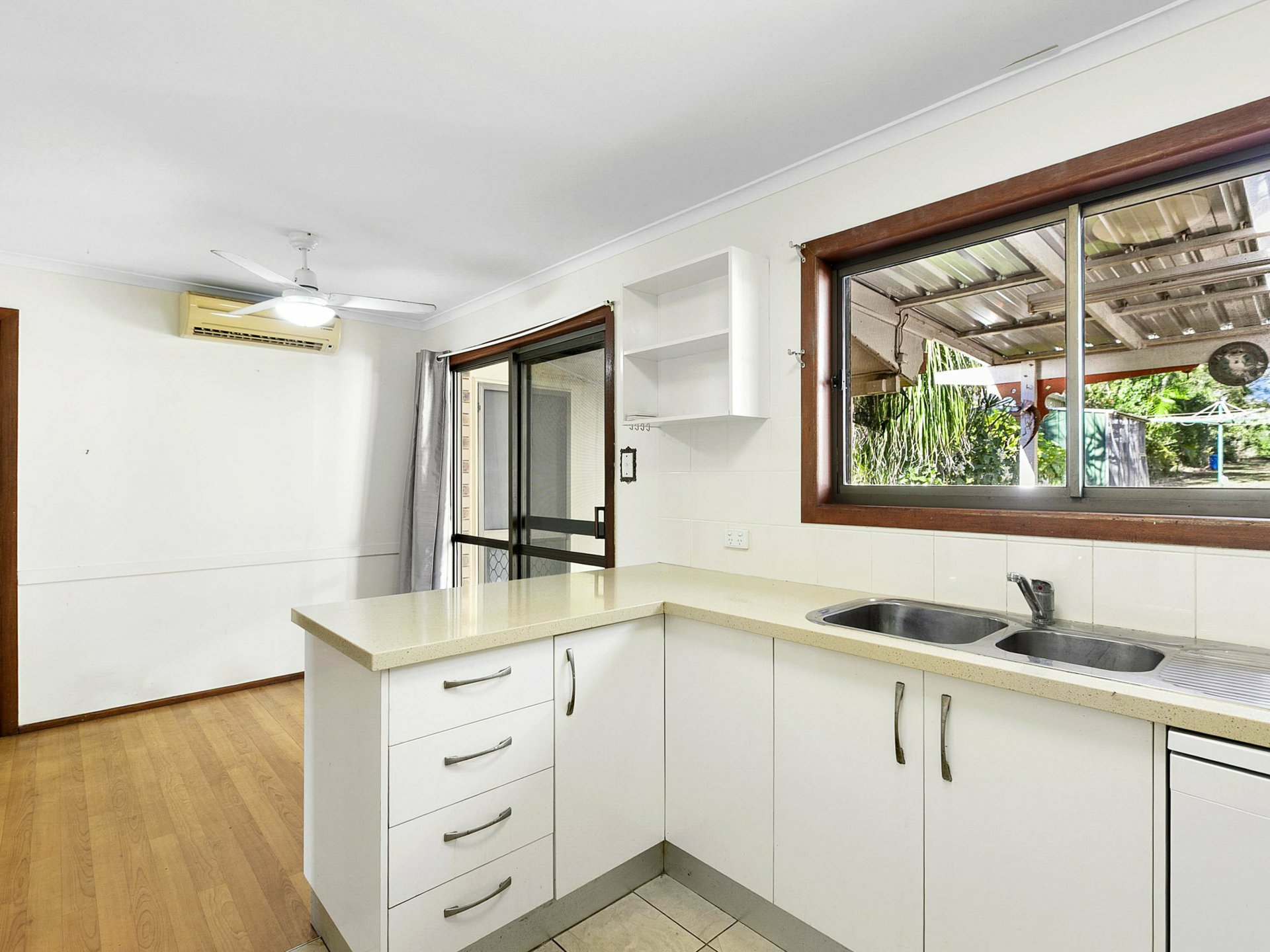 158 Gympie Road — photo 10 of 28