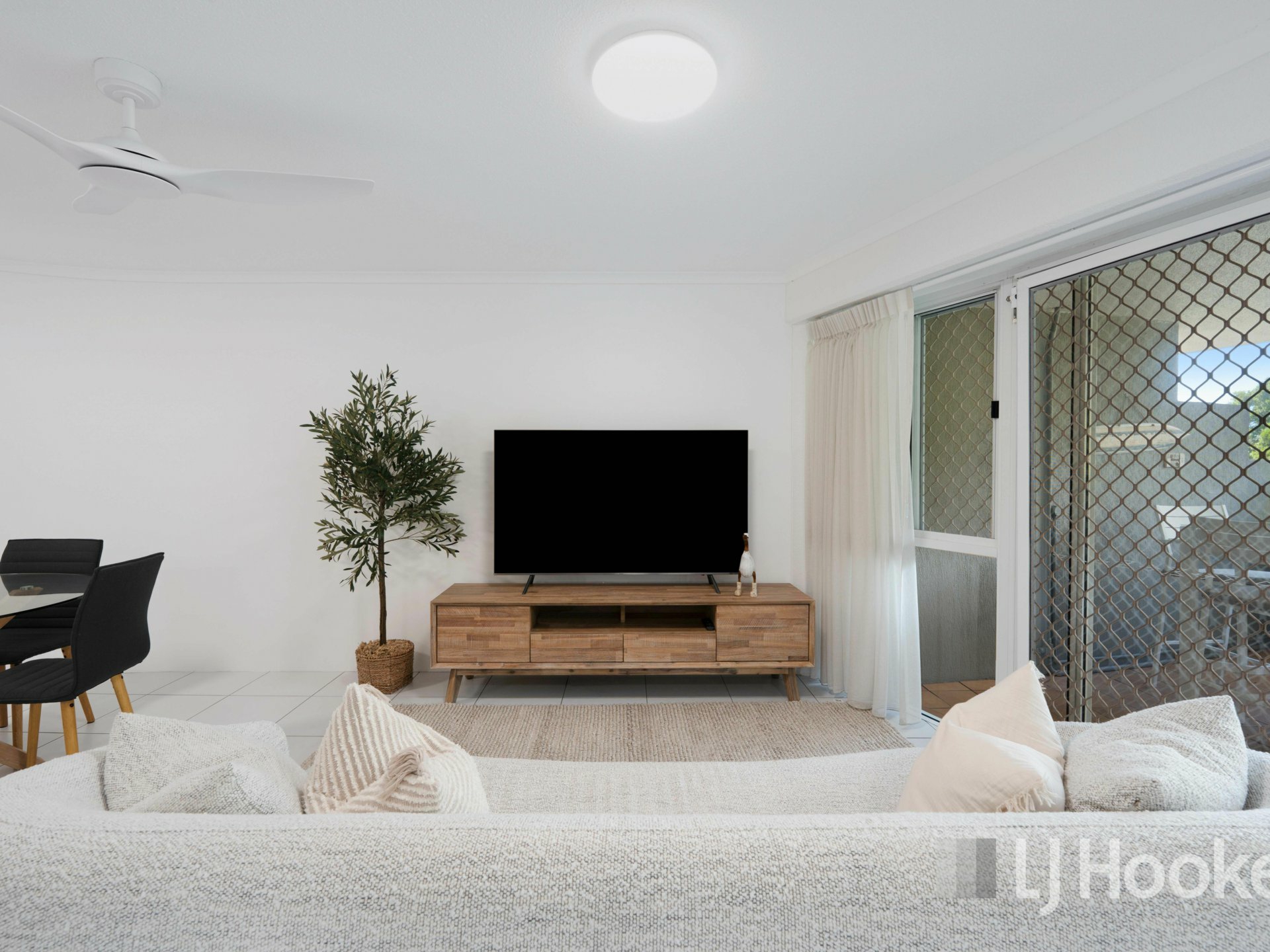 Unit 2/62 Esplanade — photo 6 of 15
