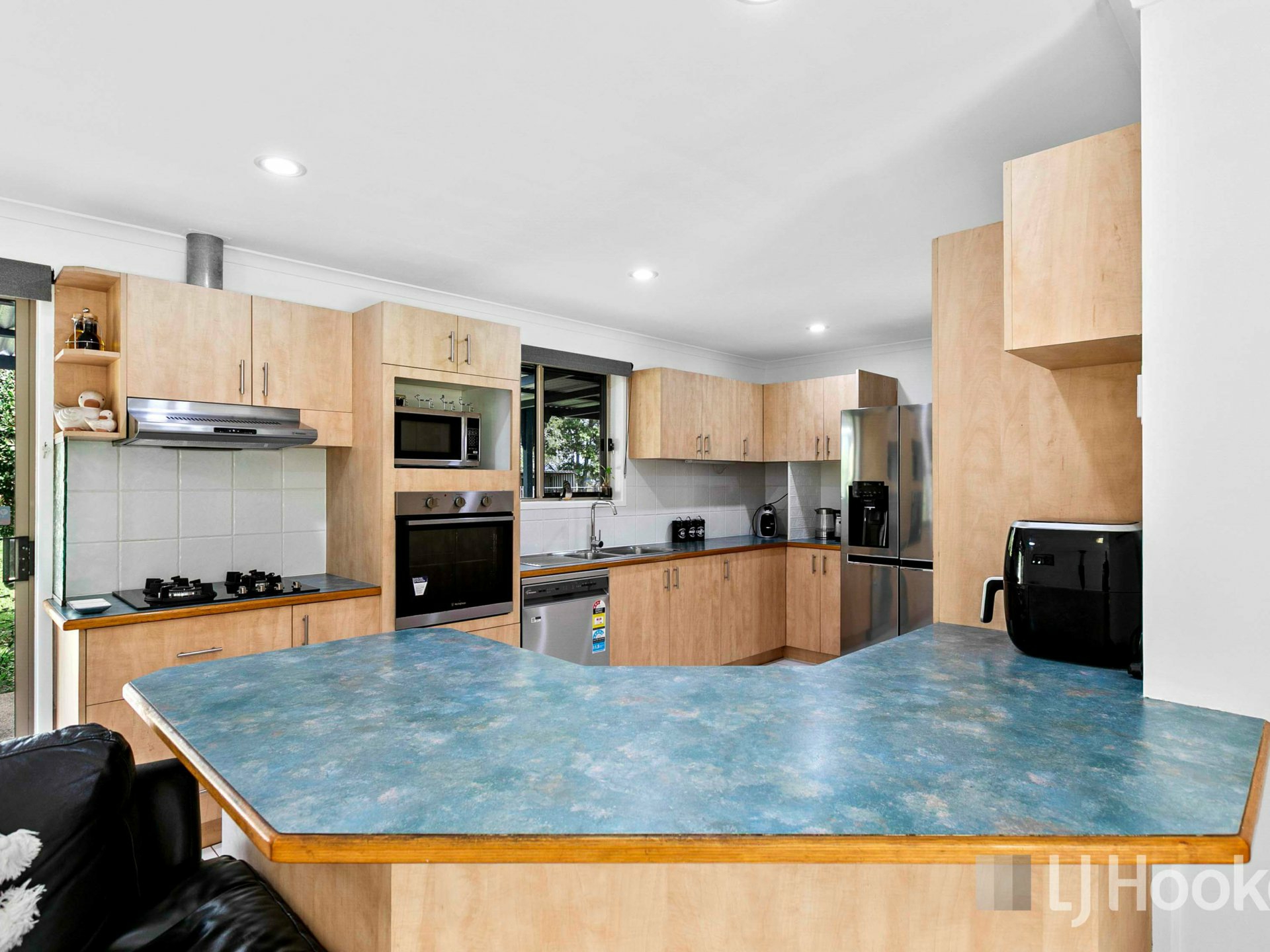 119 Curran Street — photo 12 of 30